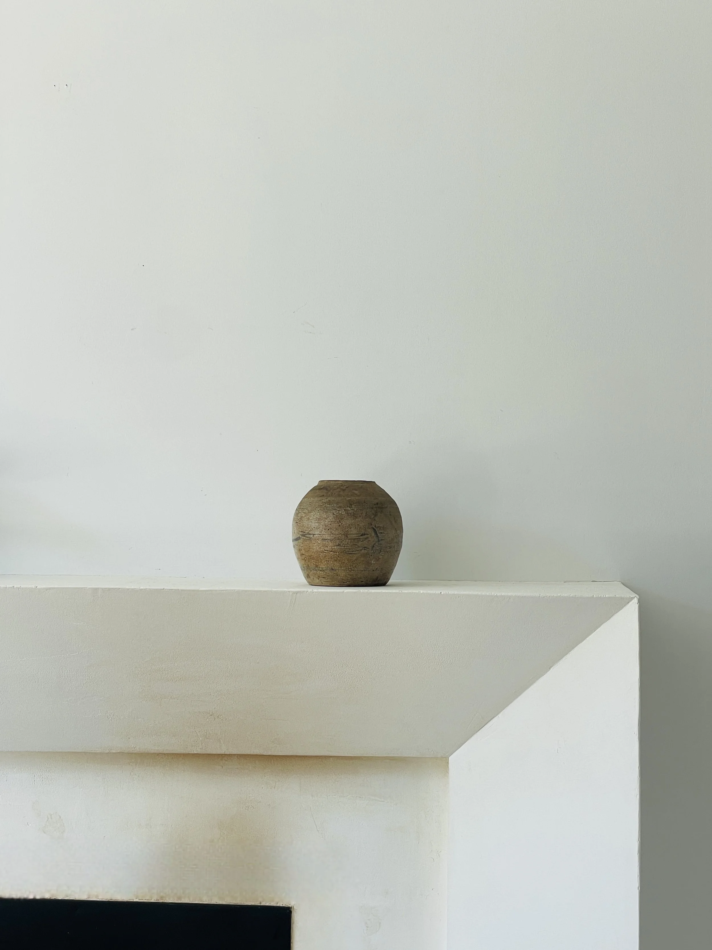 MATERI(A)NTIQUES LARGE MATTE GINGER JAR(3).jpg
