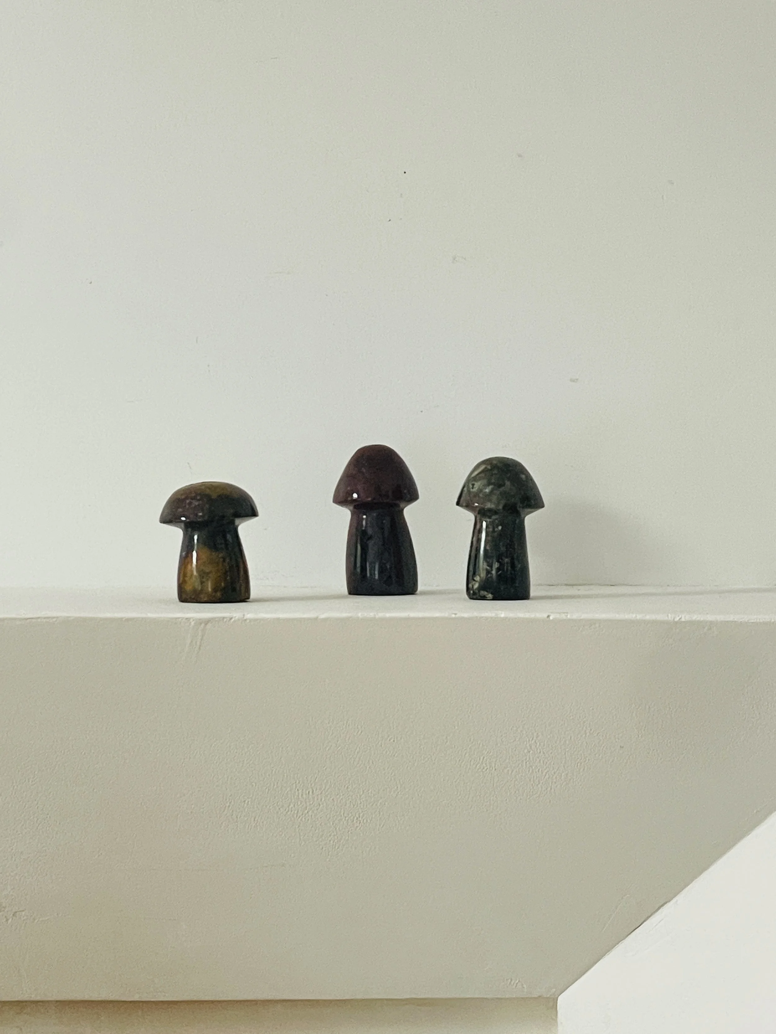 MATERI(A)NTIQUES SET OF THREE STONE TABLETOP MUSHROOMS(3).jpg