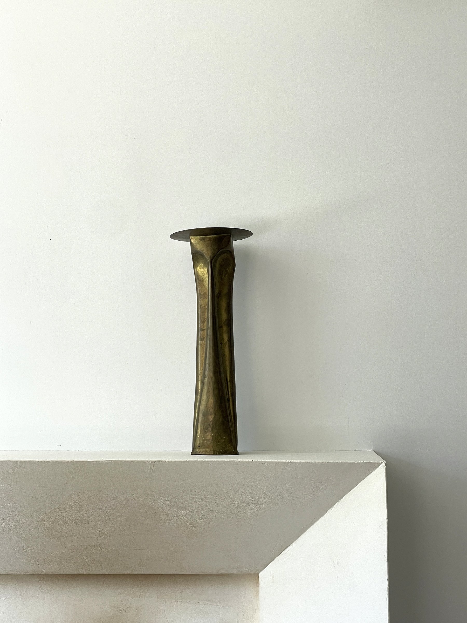 MATERI(A)NTIQUES TALL METAL TRIANGLE CANDLE HOLDER(5).jpg
