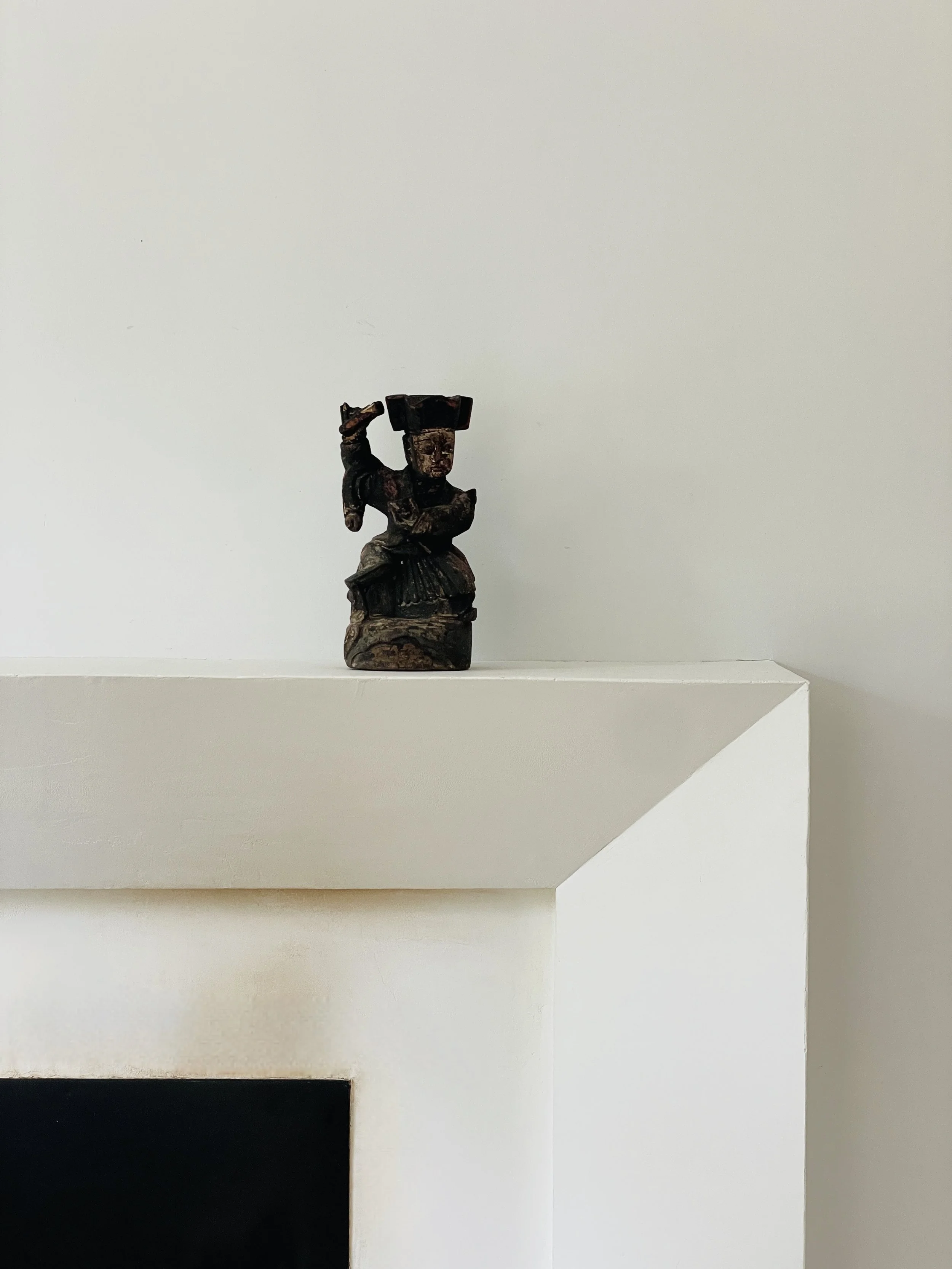 MATERI(A)NTIQUES QING DYNASTY CARVED WOODEN FIGURE.jpg
