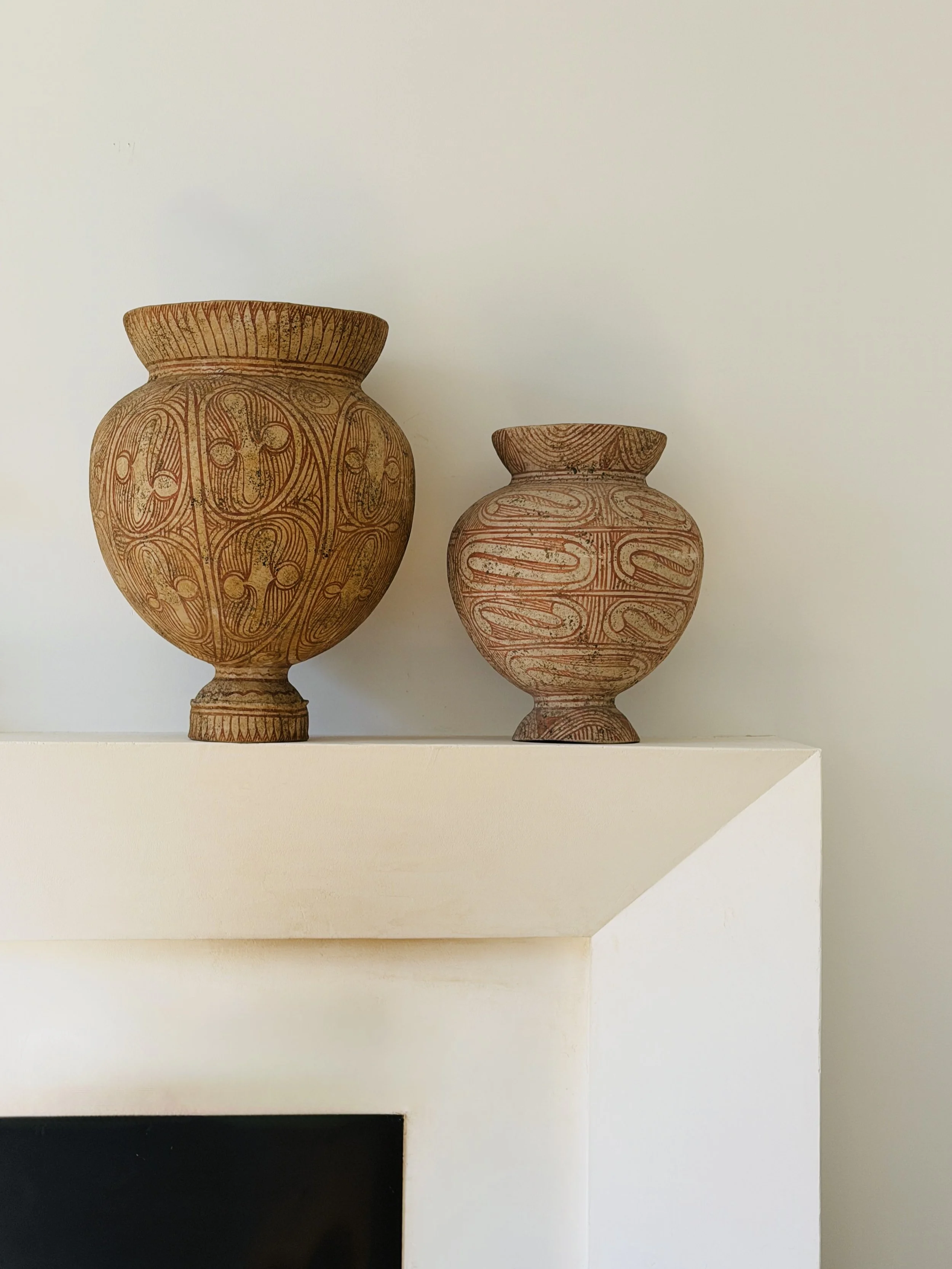 MATERI(A)NTIQUES LARGE THAI FOOTED VESSELS WITH PATTERN.jpg