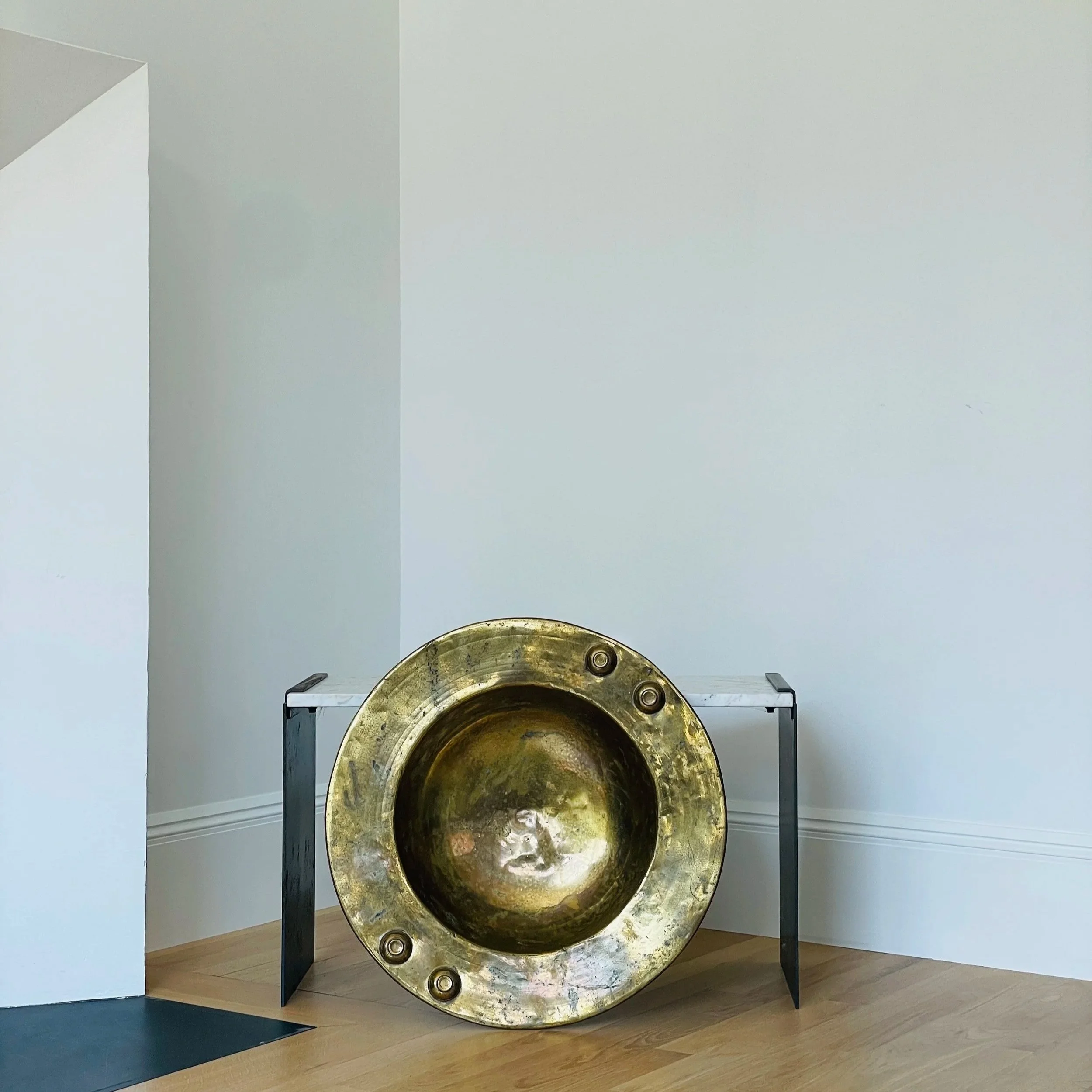 MATERI(A)NTIQUES LARGE BRASS BOWL