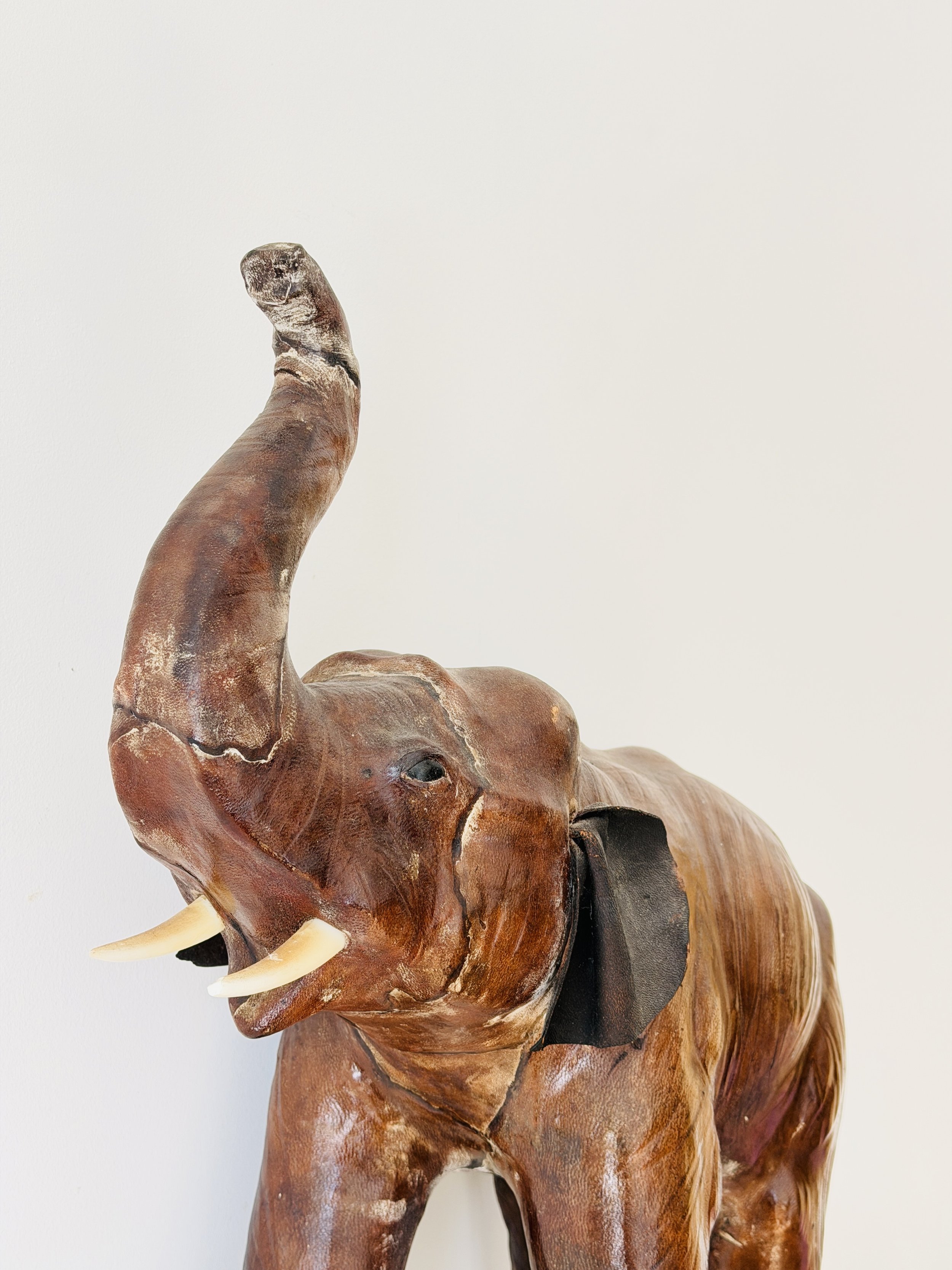 MATERI(A)NTIQUES LARGE DARK BROWN LEATHER ELEPHANT FIGURINE(4).jpg