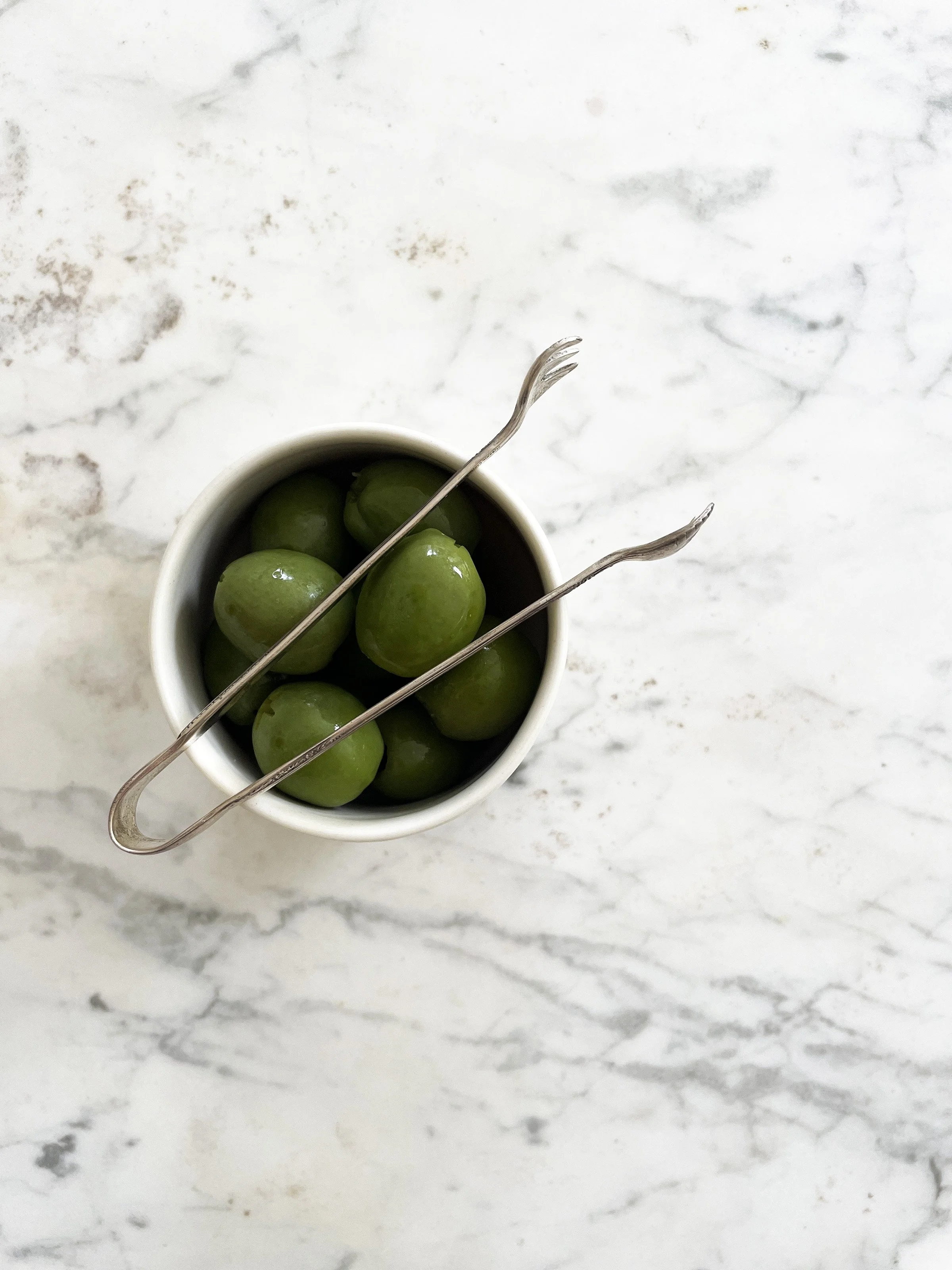 MATERI(A)NTIQUES STERLING SILVER SMALL SERVING TONGS 292-A