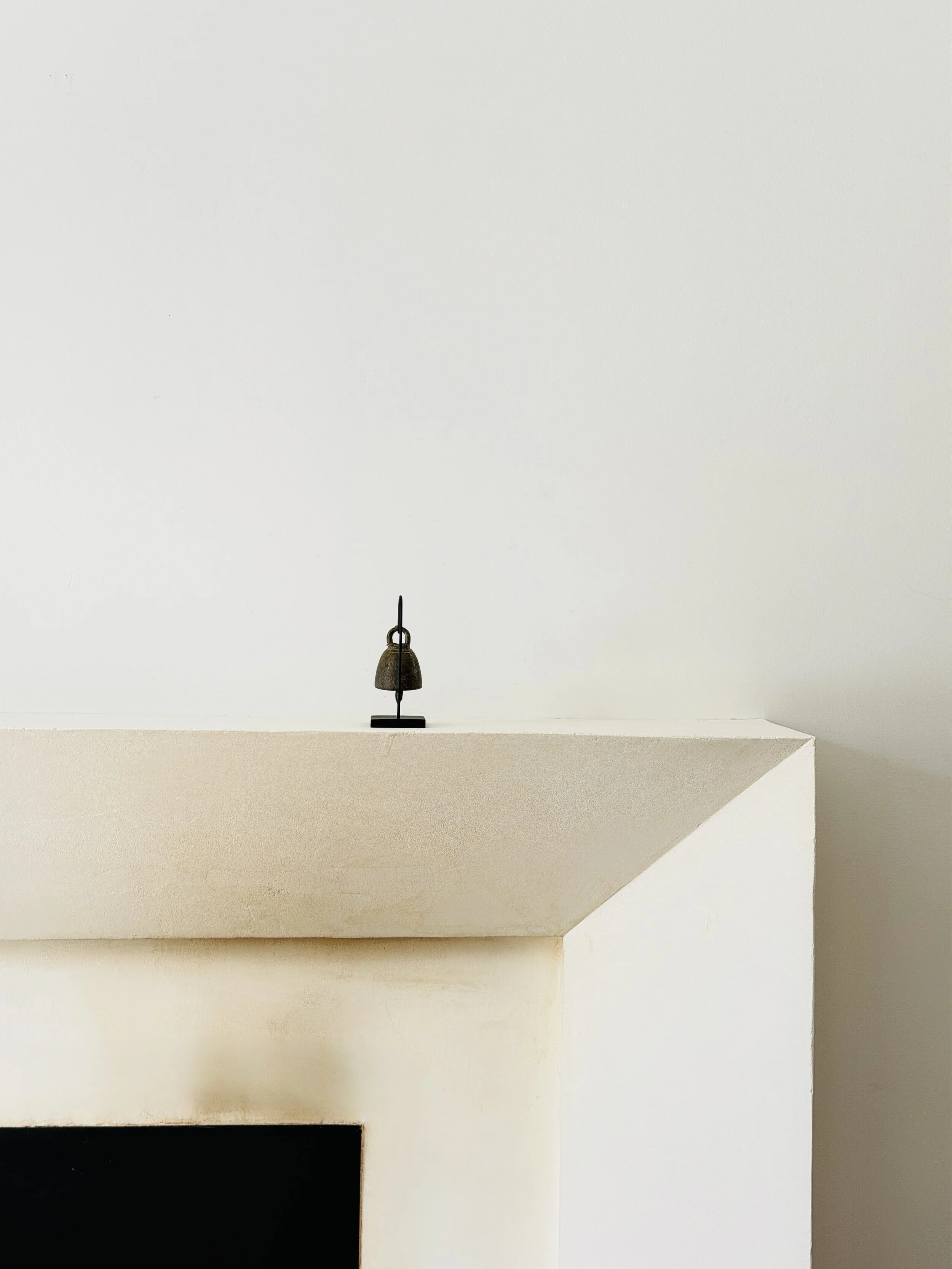 MATERI(A)NTIQUES SMALL THAI : BURMESE BUDDHIST TEMPLE BRONZE BELL LATE 19TH C. - EARLY 20TH C.; SINGLE RING AT TOP 420-A94).jpg