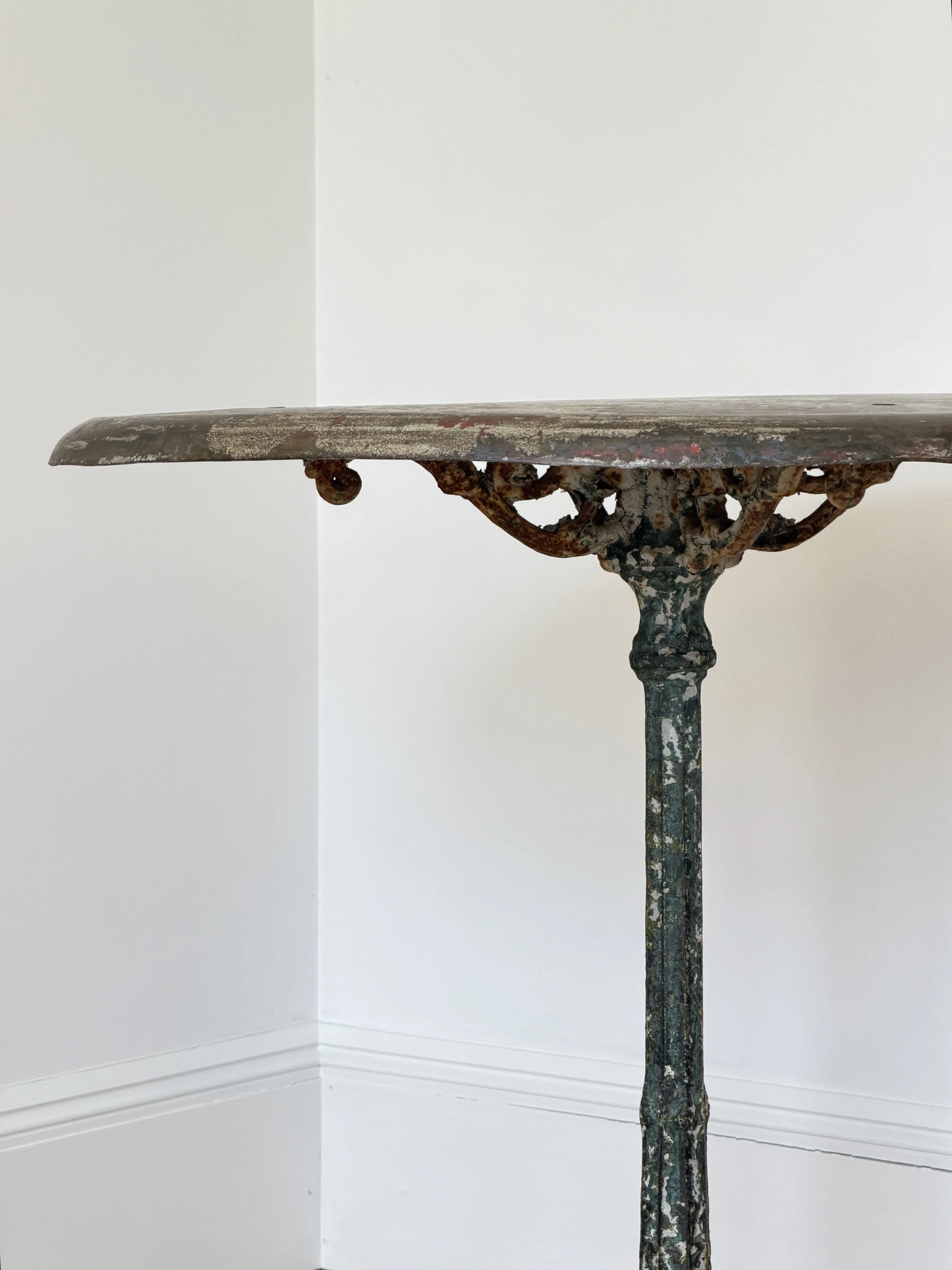 MATERI(A)NTIQUES PATINATED ROUND IRON OUTDOOR BISTRO PEDESTAL TABLE(2).jpg