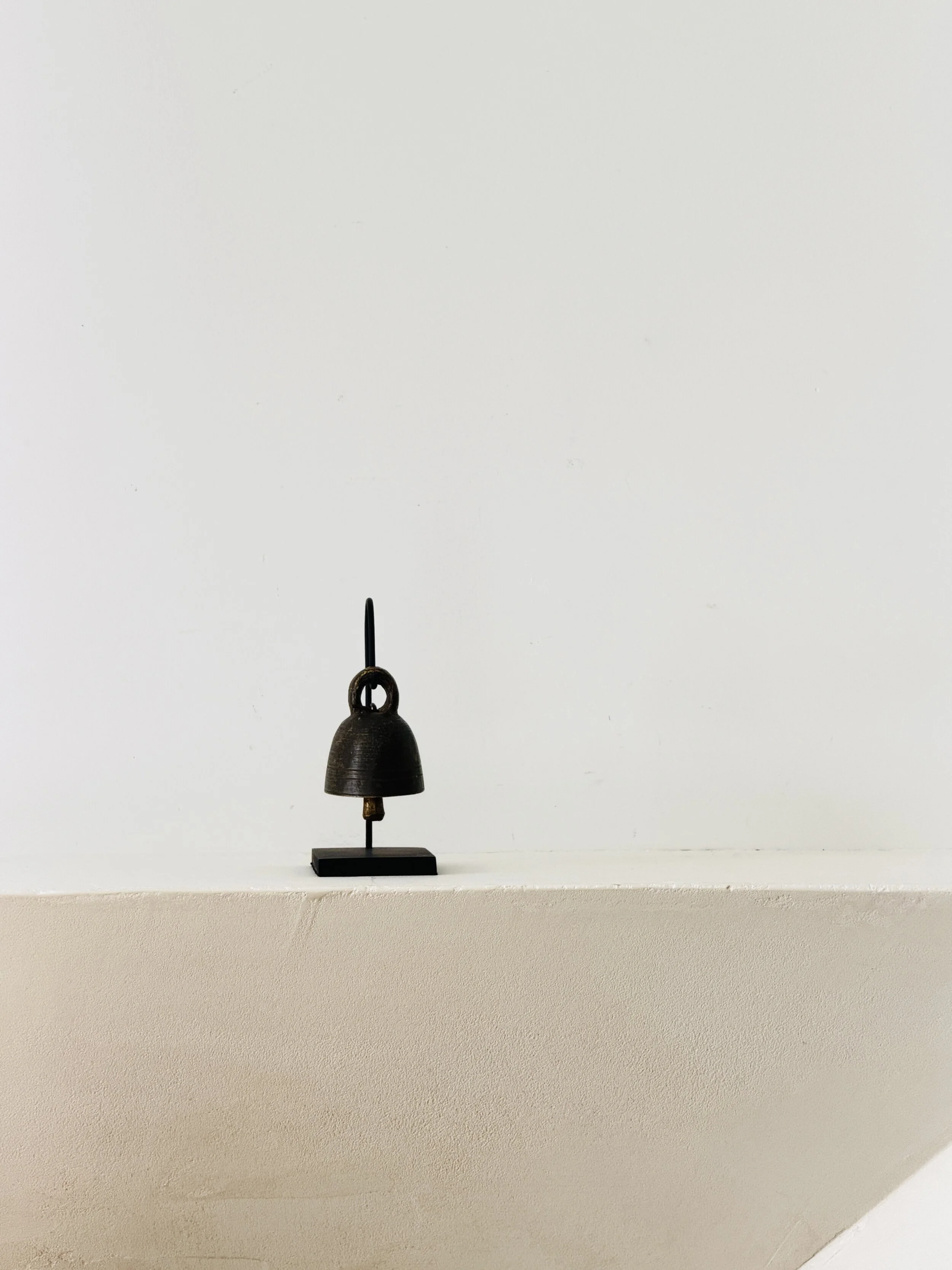 MATERI(A)NTIQUES SMALL THAI : BURMESE BUDDHIST TEMPLE BRONZE BELL LATE 19TH C. - EARLY 20TH C.; DOUBLE BOTTOM RING 421-A.jpg