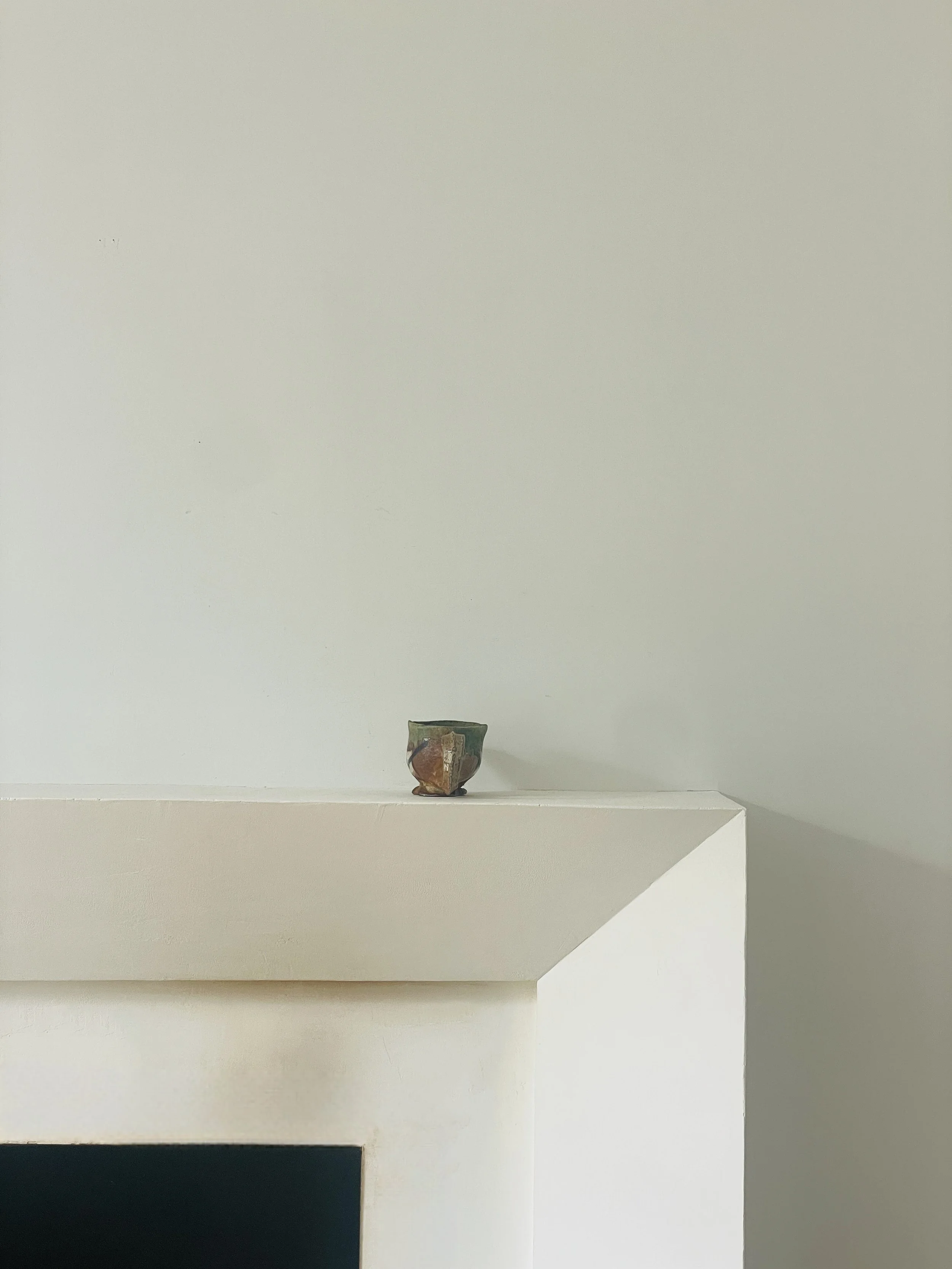 MATERI(A)NTIQUES SMALL MIXED COLOR EARTHENWARE  STUDIO POTTERY PITCHER WITH HANDLE(2).jpg