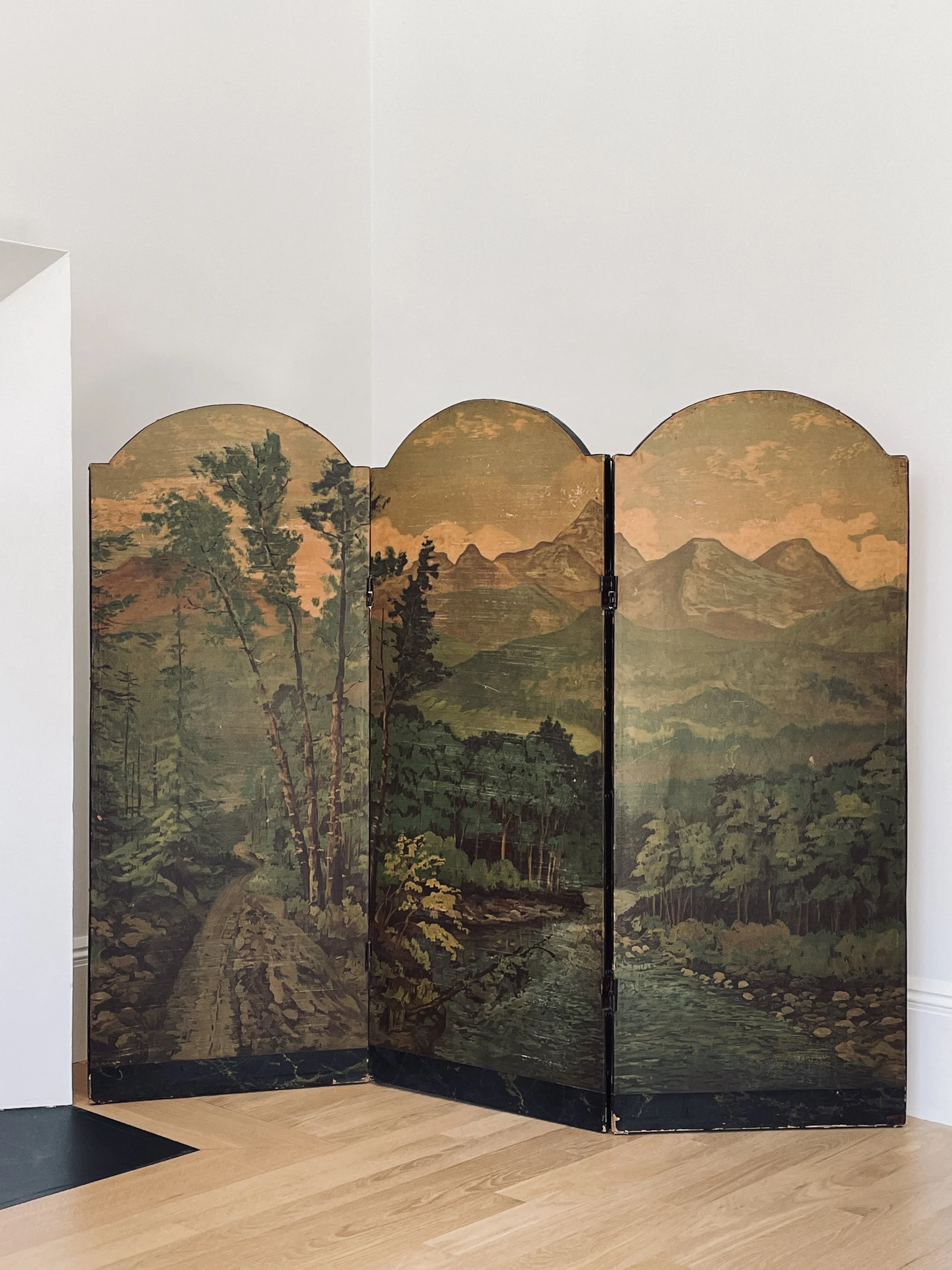 MATERI(A)NTIQUES OCHRE AND GREEN FORREST LANDSCAPE 3 PART FOLDING SCREEN