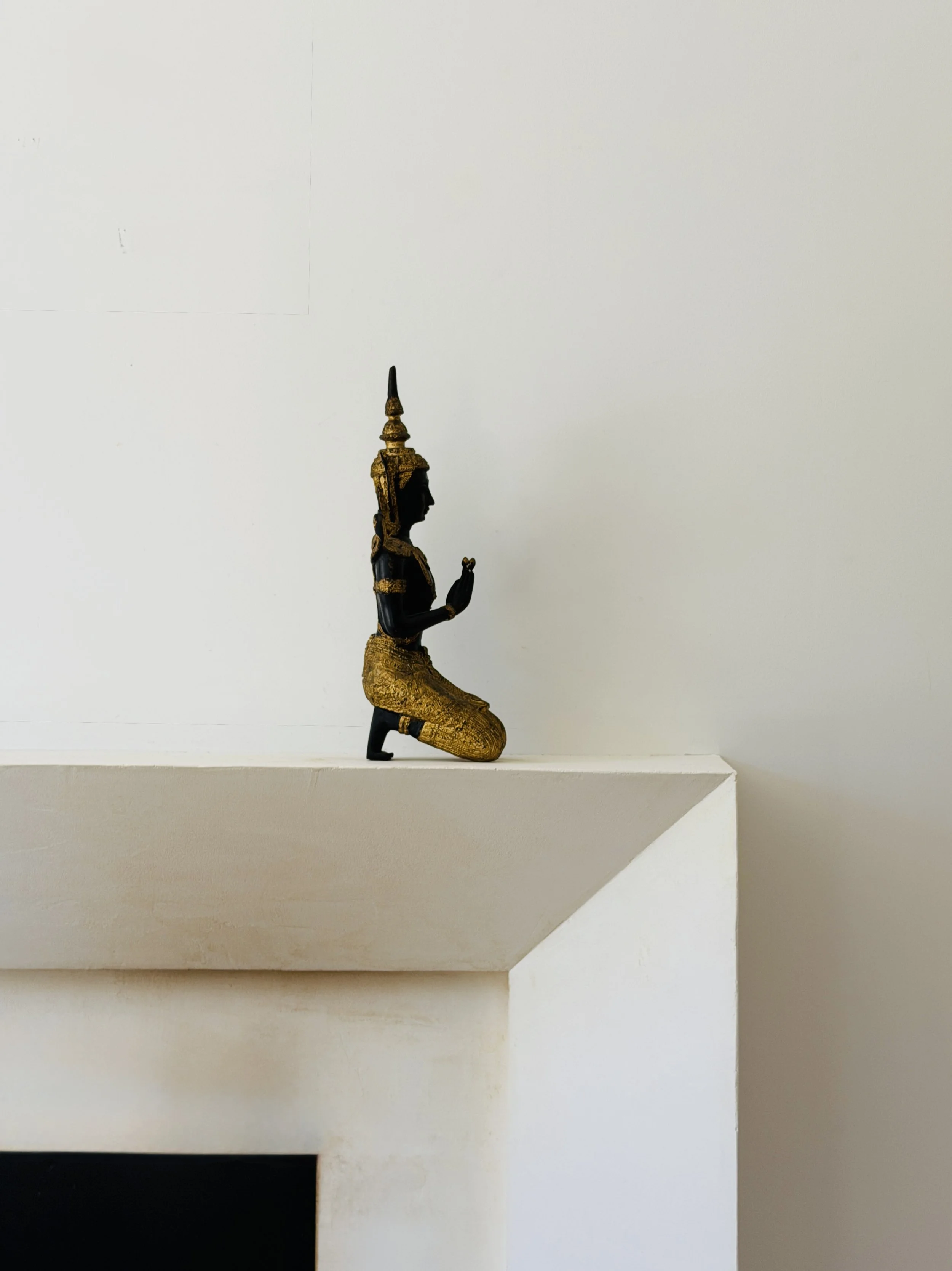 MATERI(A)NTIQUES EXTRA LARGE GILT BRONZE THAI TEPPANOM BUDDHA STATUE 573-A(5).jpg