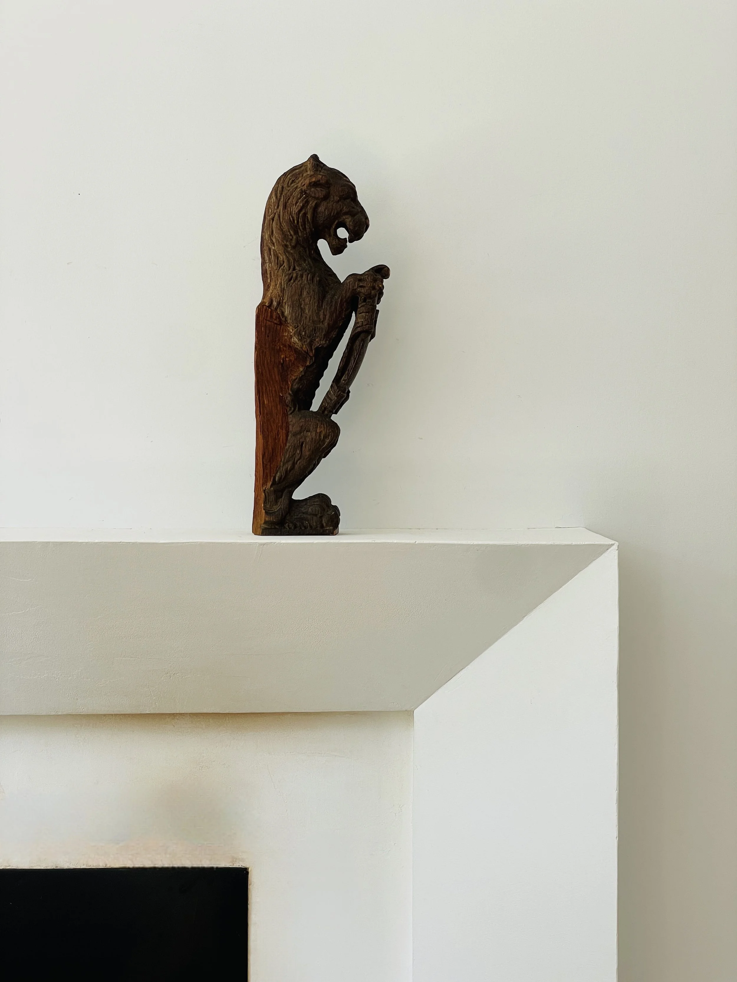 MATERI(A)NTIQUES TALL WOODEN ARCHITECTURAL LION CARVING(5).jpg