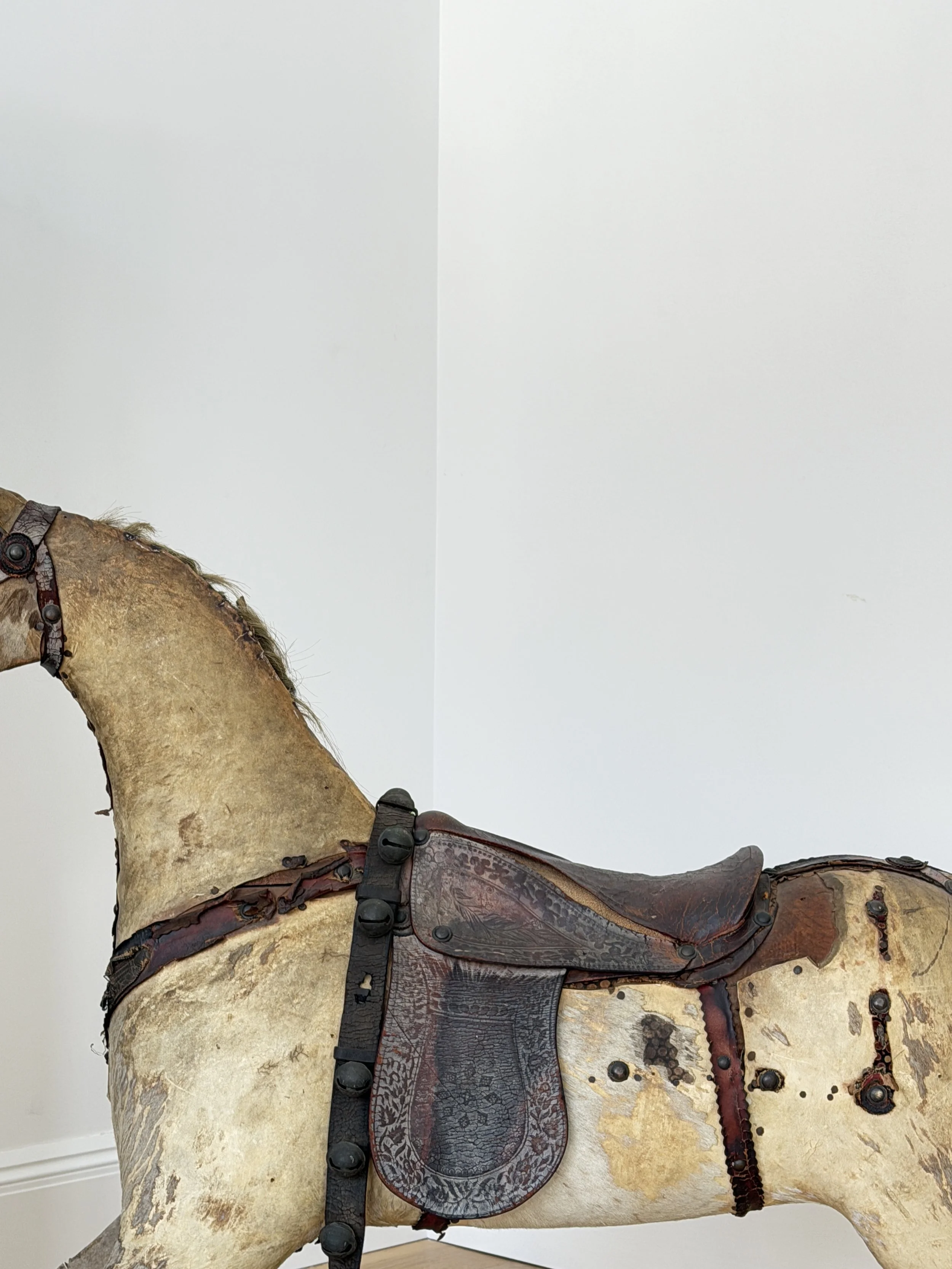 MATERI(A)NTIQUES EXTRA LARGE STITCHED LEATHER, HAIR AND WOOD TOY HORSE.5.JPG