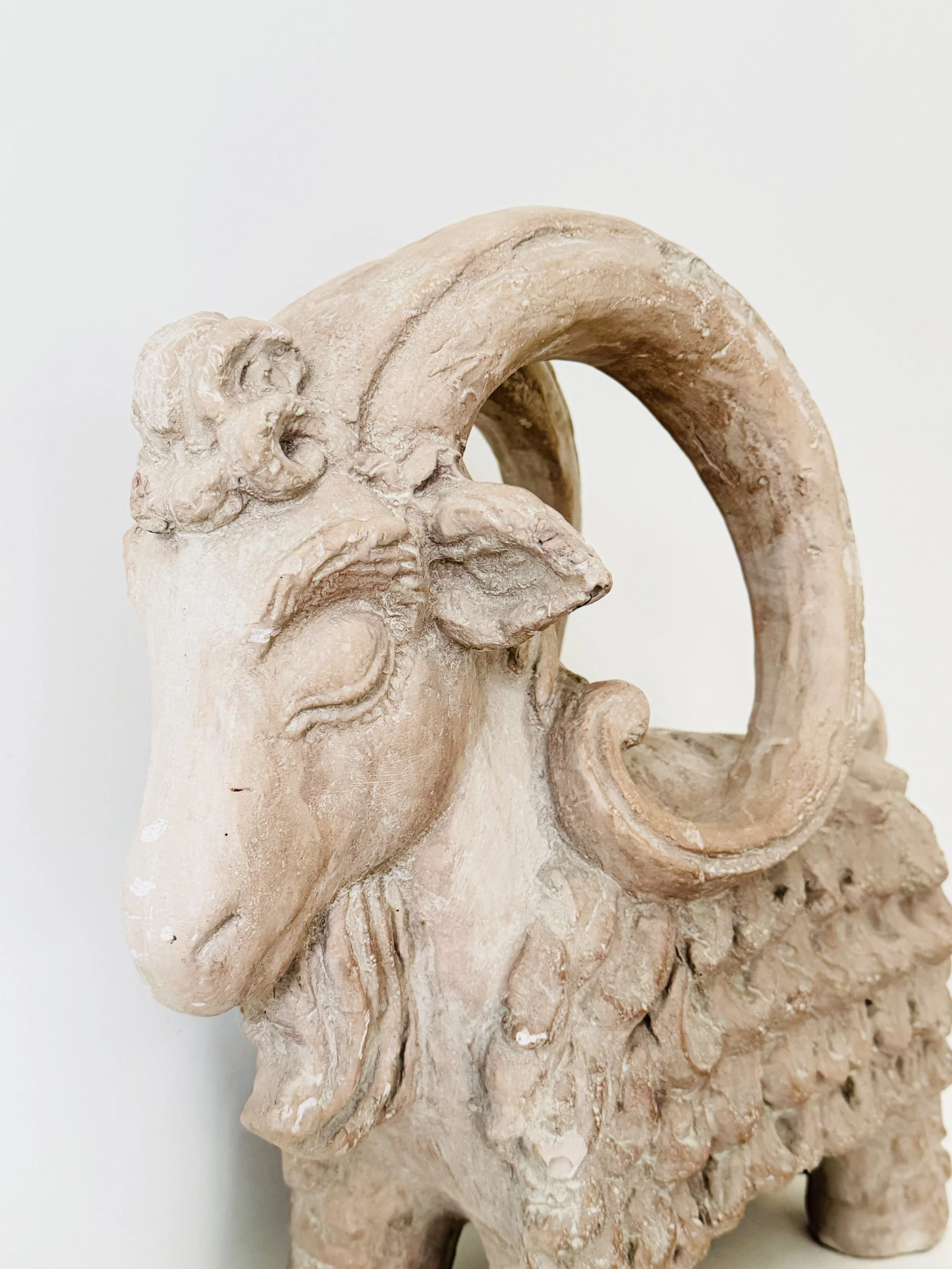 MATERI(A)NTIQUES MEDIUM PALE PINK OUTDOOR CAST RAM FIGURINE 472-A(6).jpg