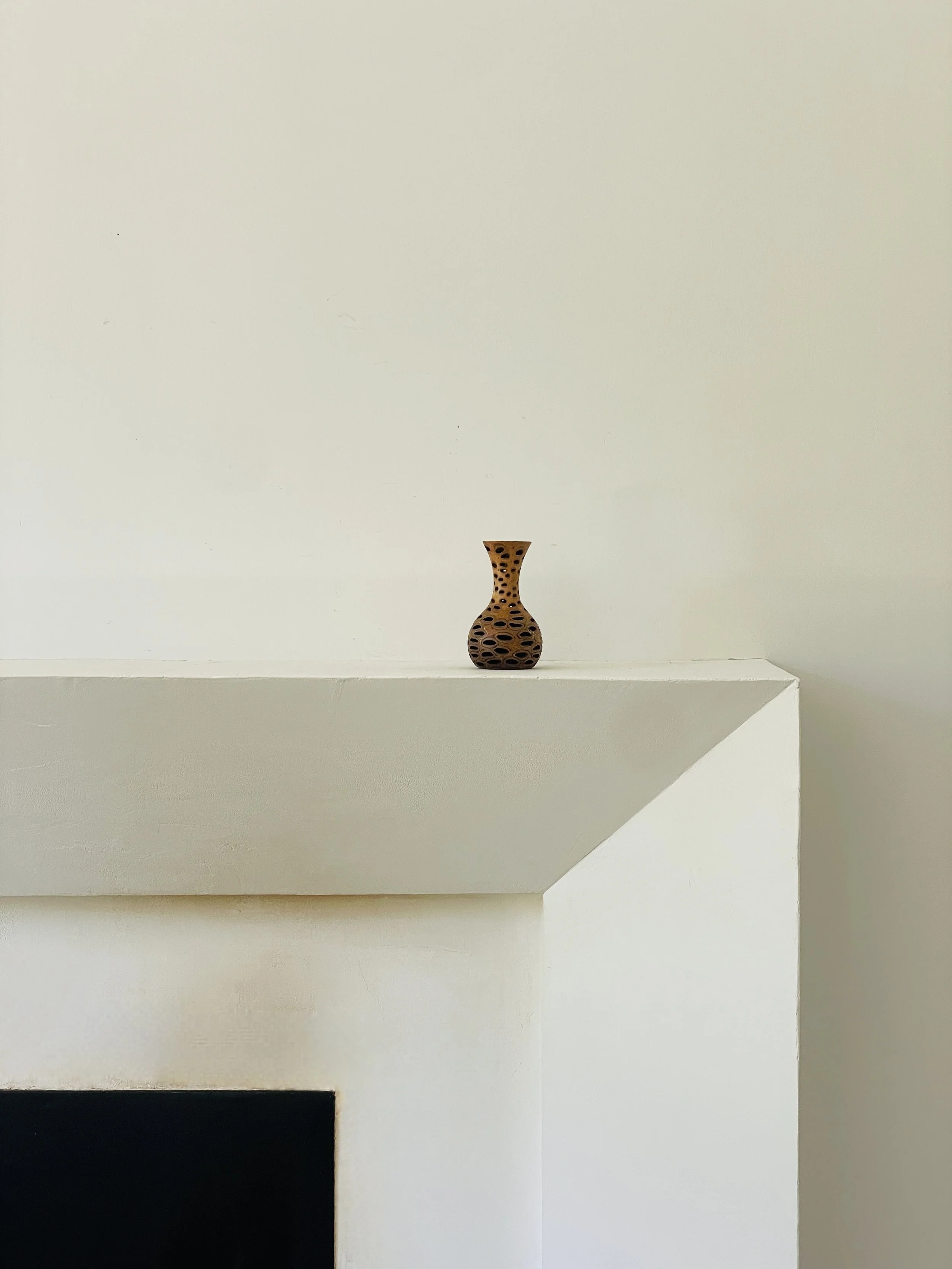 MATERI(A)NTIQUES SMALL NUT BUD VASE.jpg