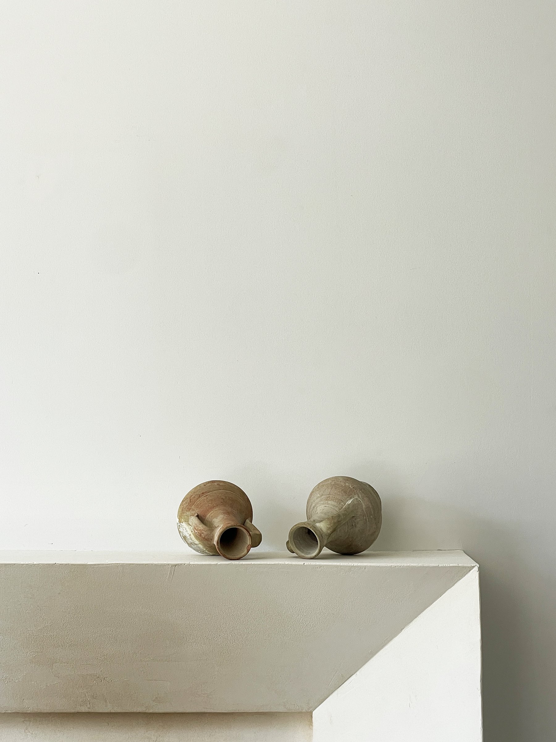 MATERI(A)NTIQUES SMALL DOUBLE ARM CERAMIC URNS(6).jpg