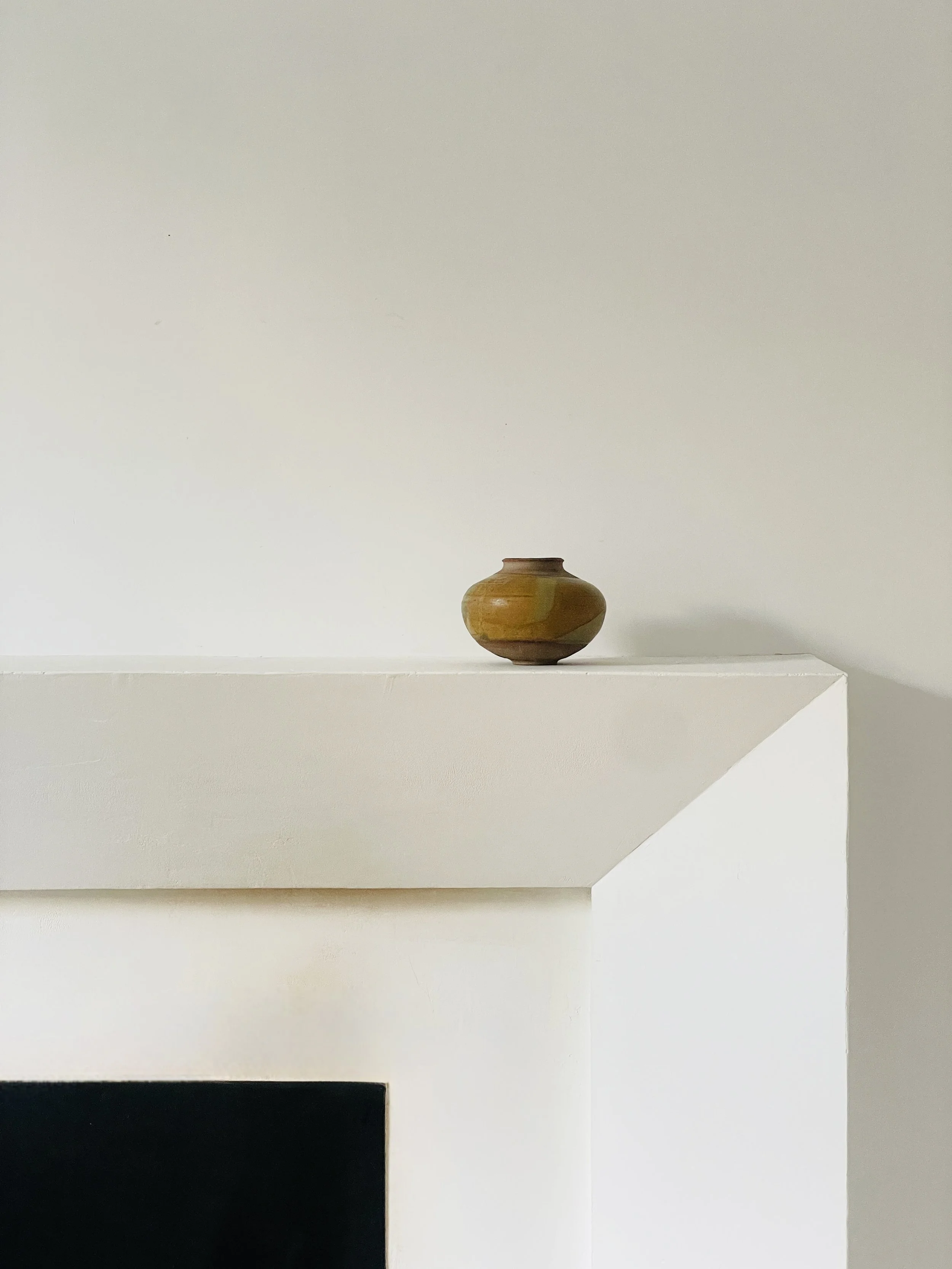 MATERI(A)NTIQUES SMALL OVAL OCHRE AND GREEN STUDIO POTTERY VASE(3).jpg