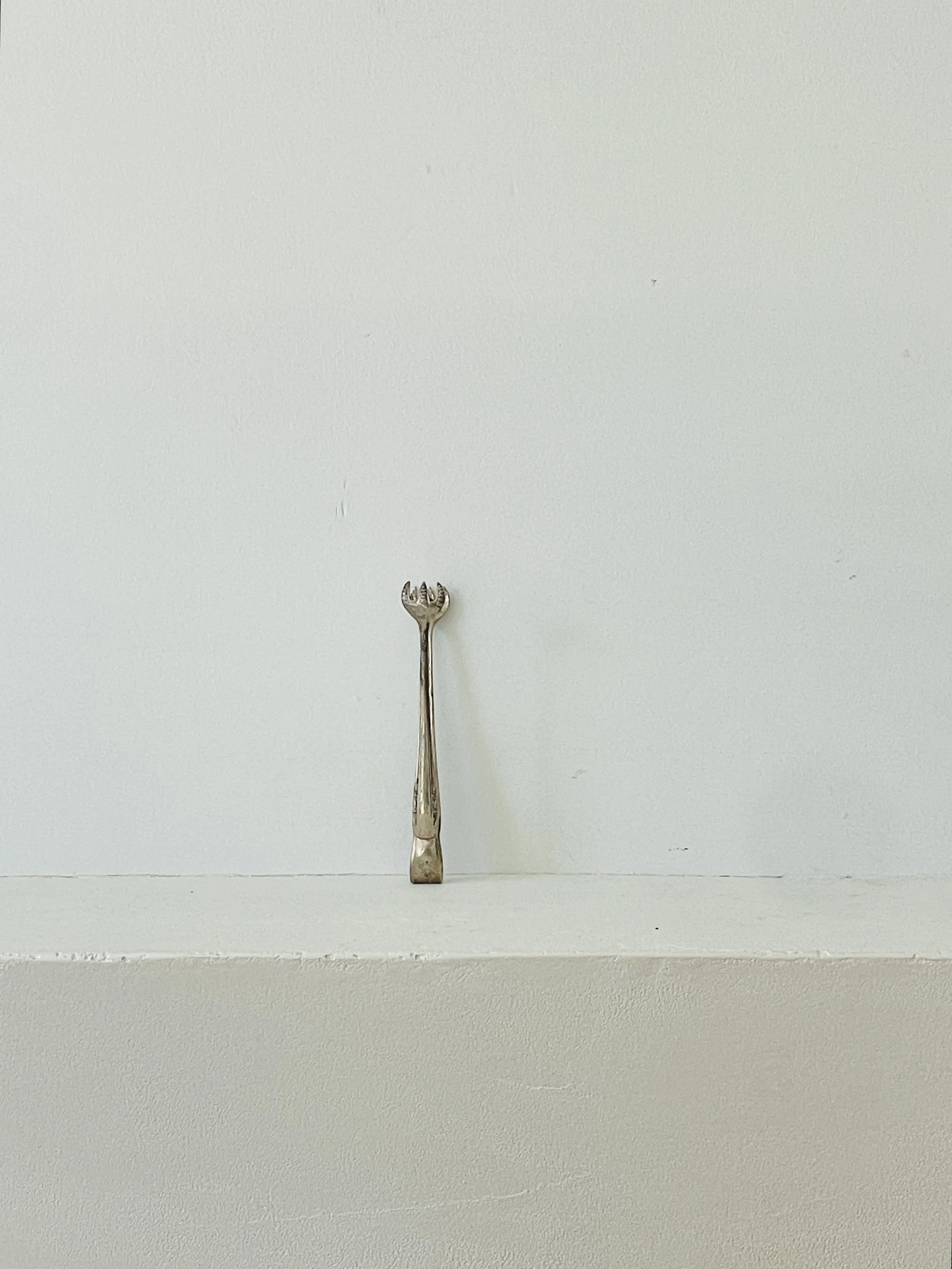 MATERI(A)NTIQUES STERLING SILVER SMALL SERVING TONGS.jpg