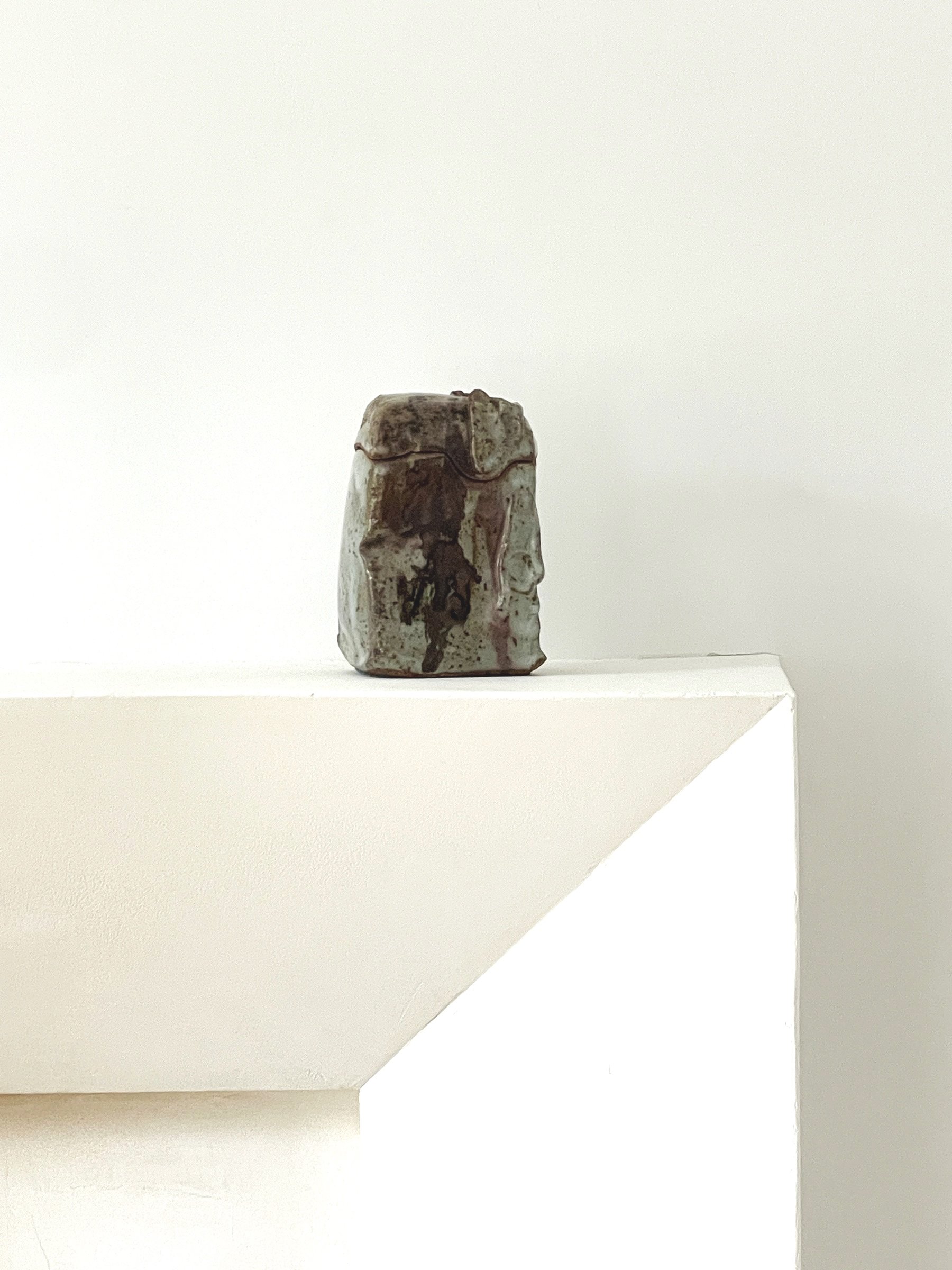 MATERIA-ANTIQUES-SMALL-LIDDED-STUDIO-POTTERY-VESSLE-RELEASE-3%284%29.jpg