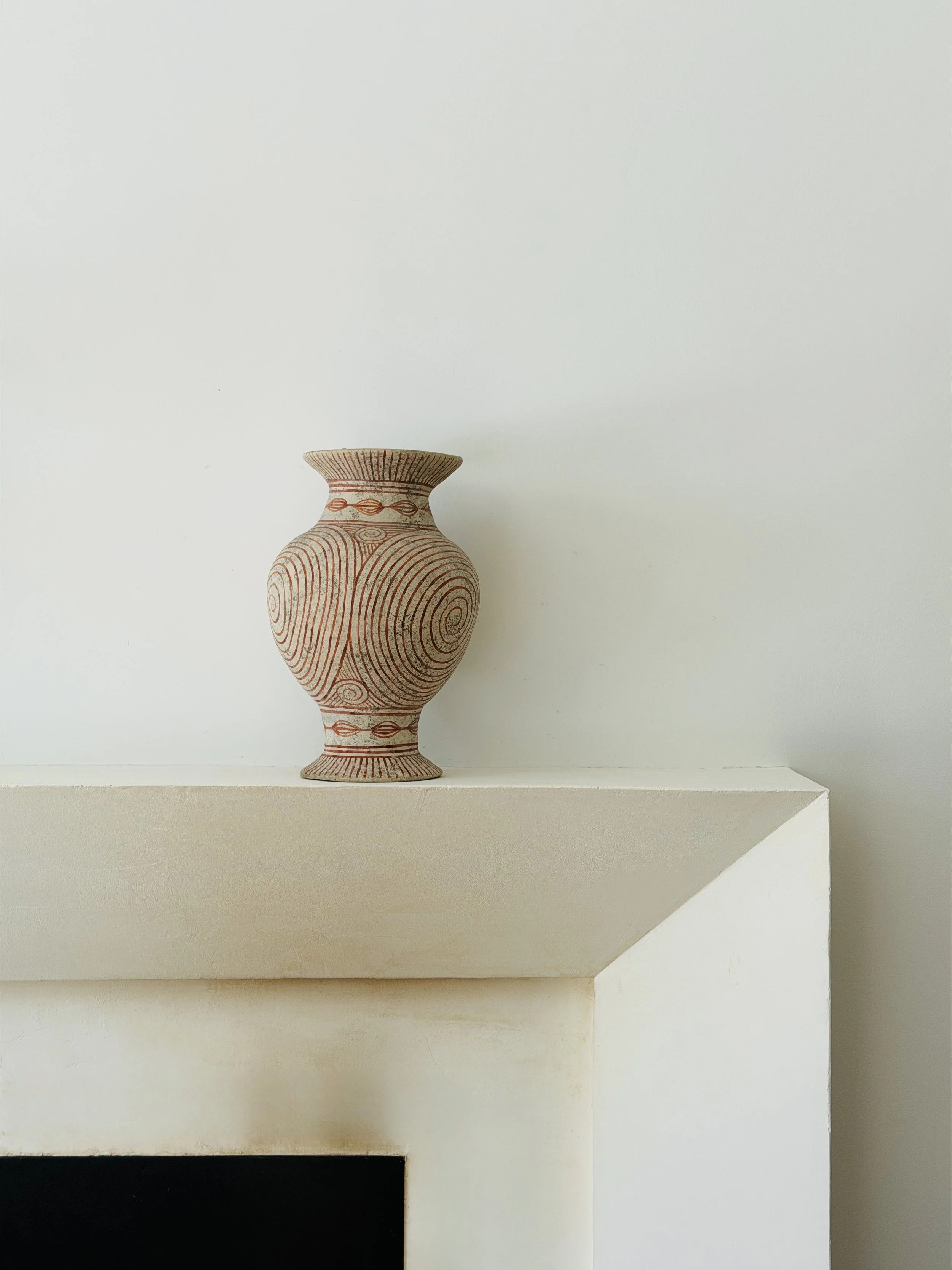 MATERI(A)NTIQUES MEDIUM THAI FOOTED VESSEL WITH WIDE MOUTH, NECK BAND AND PATTERN.jpg