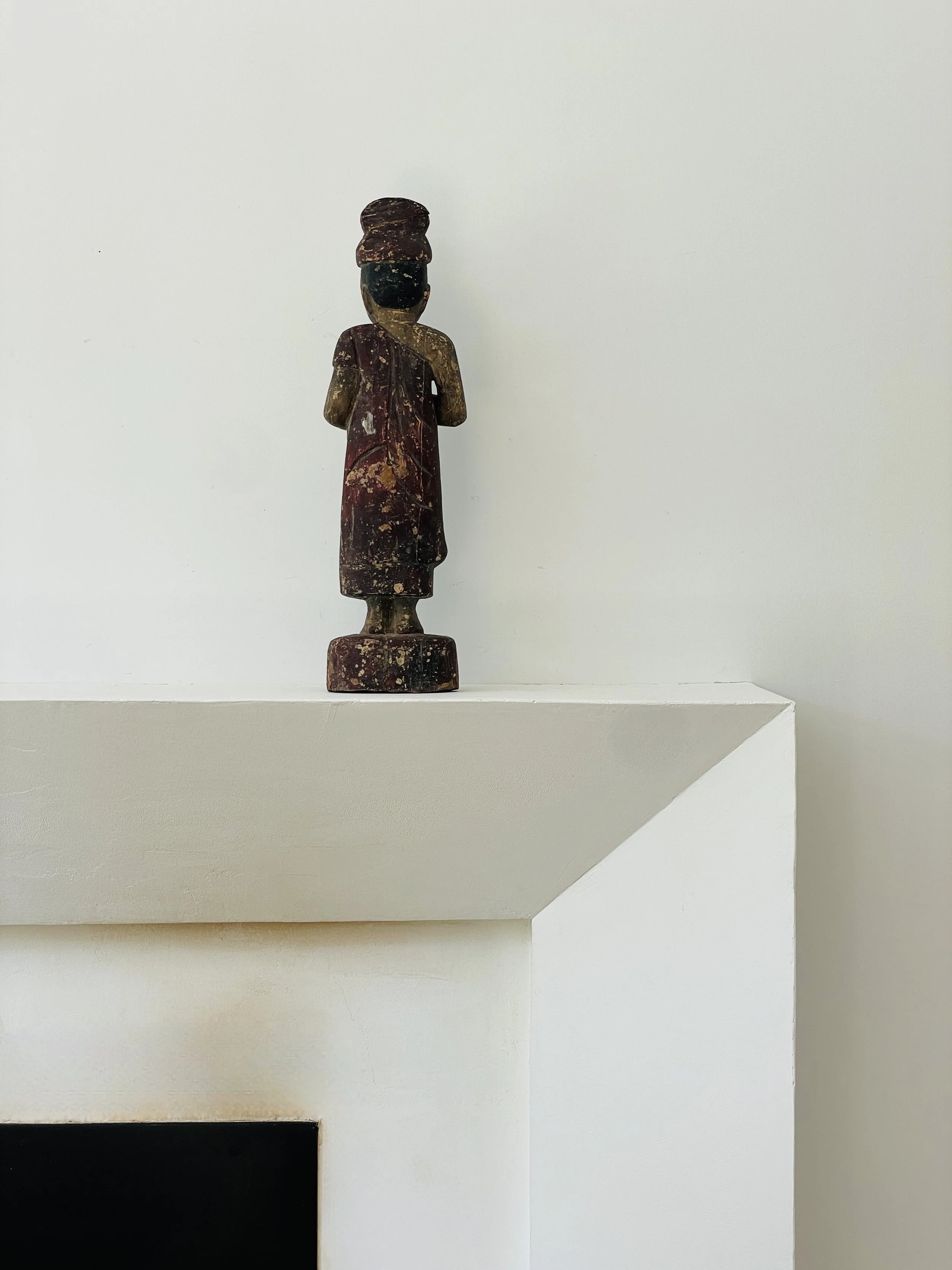 MATERI(A)NTIQUES TALL WOODEN BURMESE FIGURE STATUE WITH RED DETAILING(3).jpg