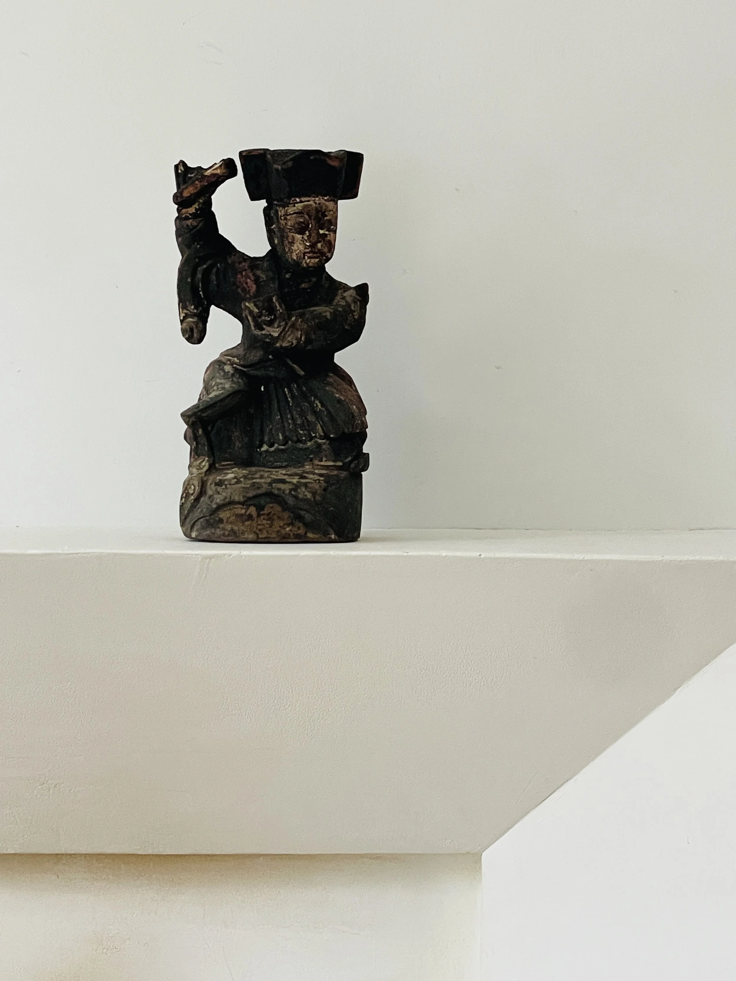 MATERI(A)NTIQUES QING DYNASTY CARVED WOODEN FIGURE(2).jpg