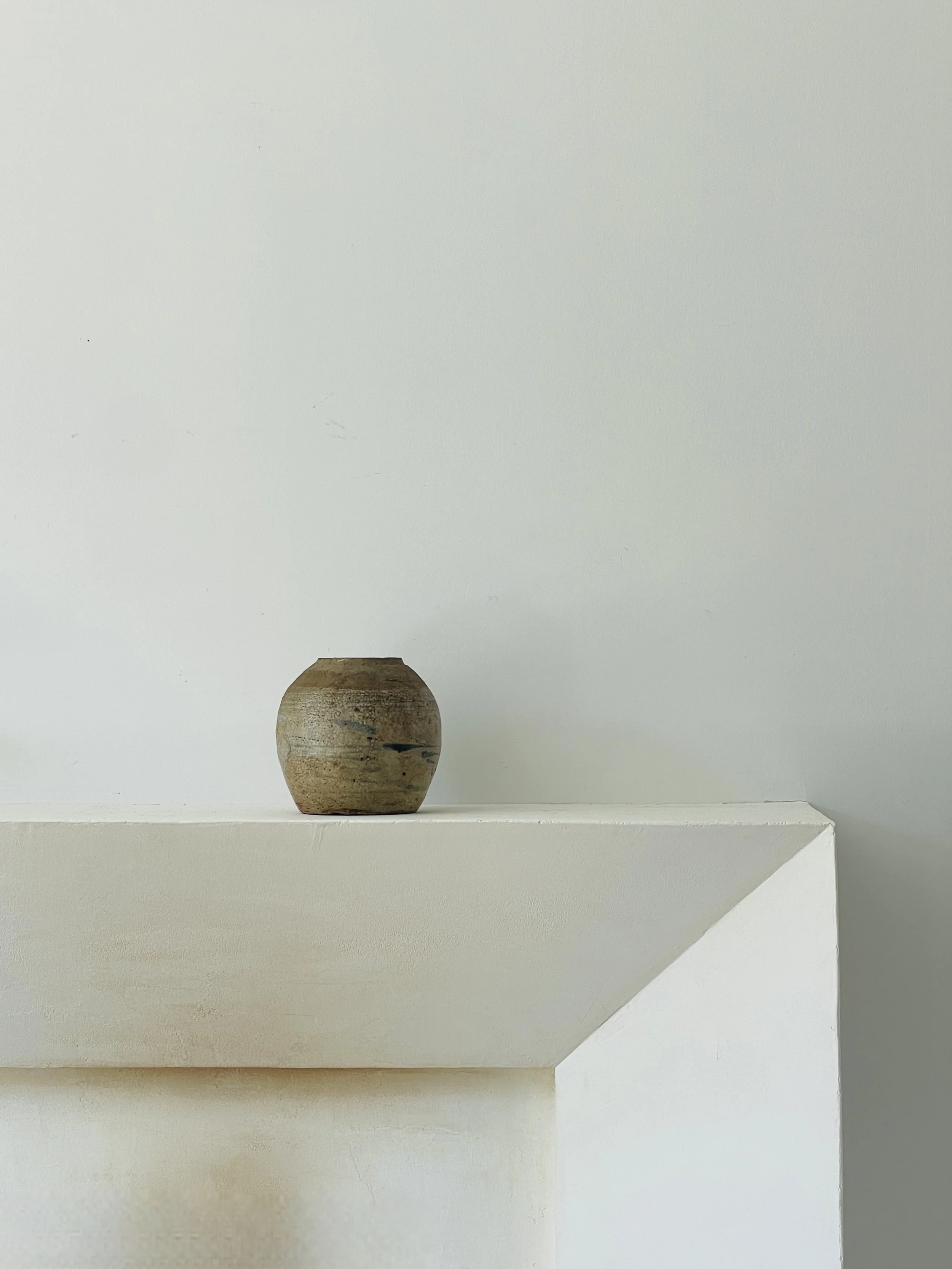 MATERI(A)NTIQUES LARGE MATTE GINGER JAR(5).jpg