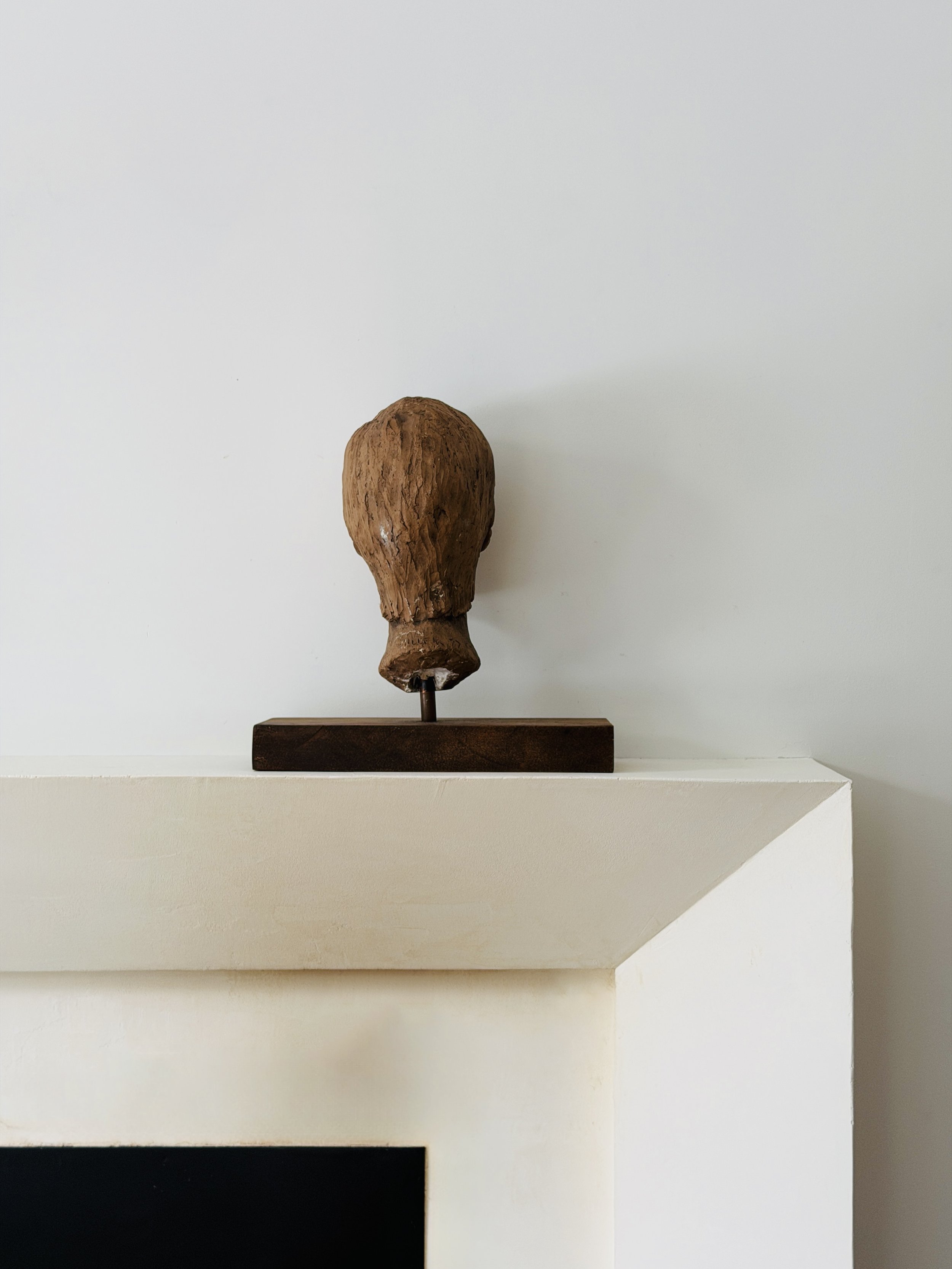 MATERI(A)NTIQUES RED CLAY FEMALE BUST ON WOODEN STAND.4.jpg