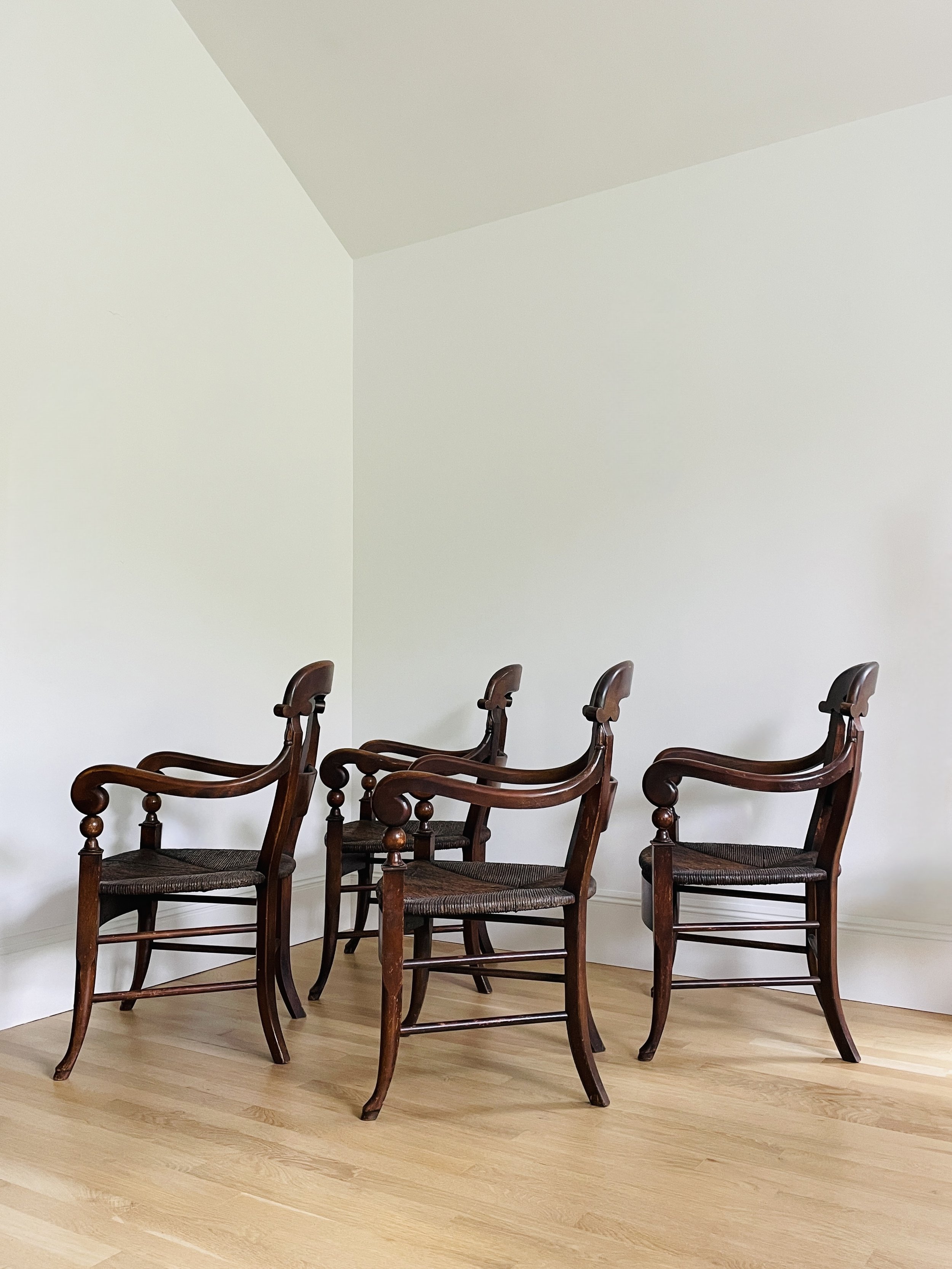 MATERI(A)NTIQUES STAINED WOOD 4 PC DINING CHAIR SET(2).jpg