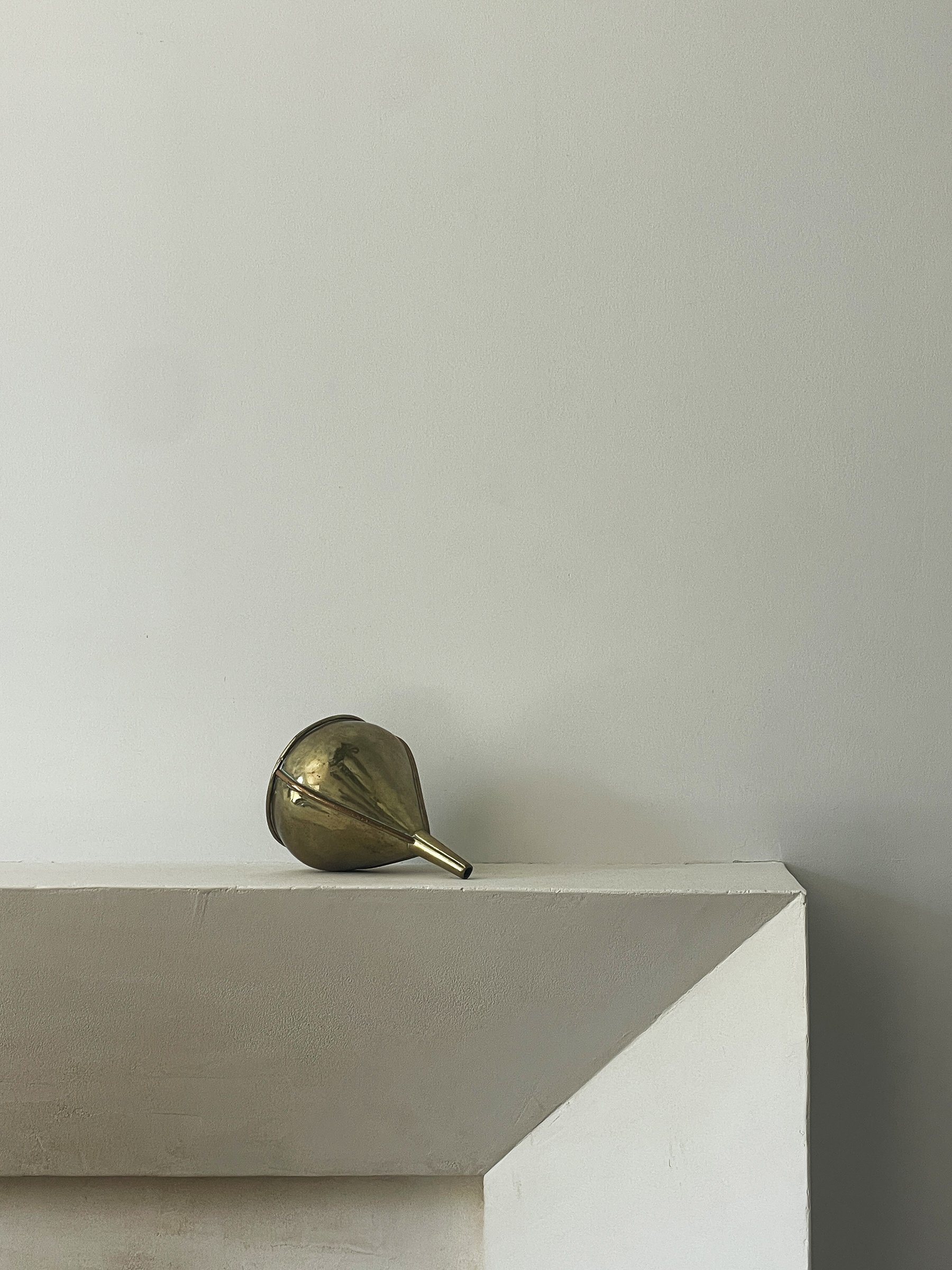 MATERI(A)NTIQUES BRASS FUNNEL(2).jpg