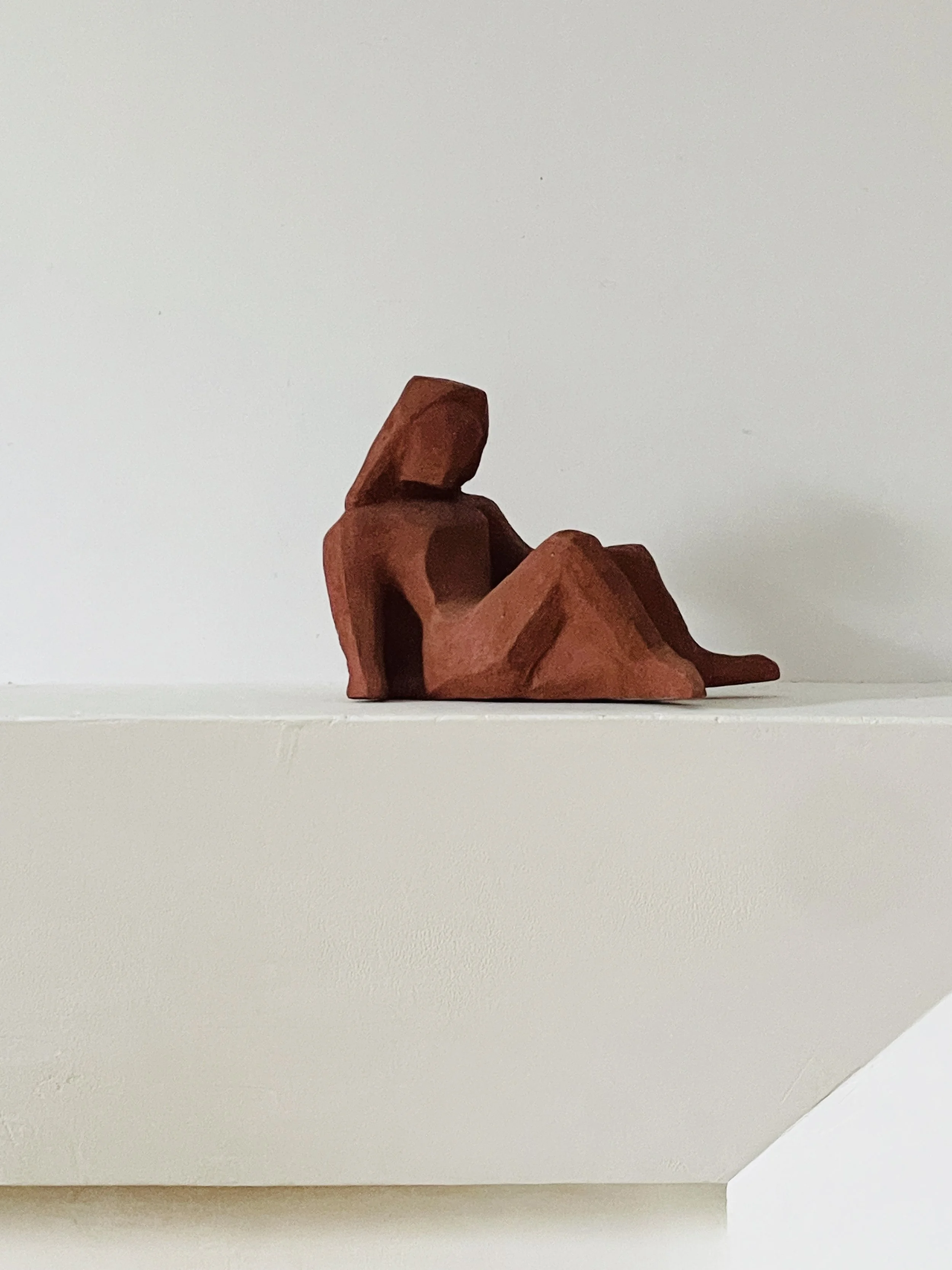 MATERI(A)NTIQUES SMALL TERRA COTTA SEATED FEMALE FIGURE SCULPTURE(2).jpg