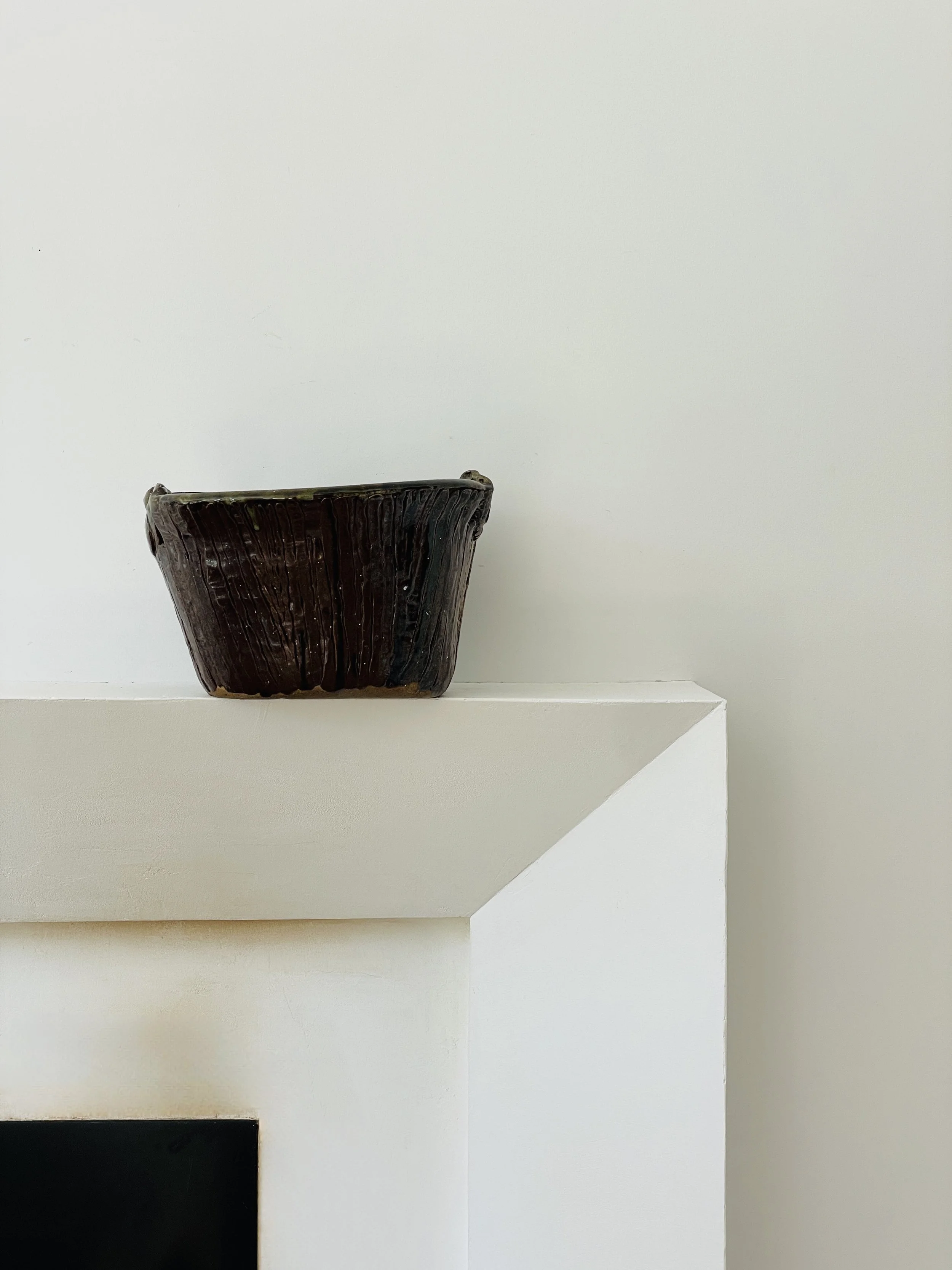 MATERI(A)NTIQUES LARGE EARTHTONED STUDIO POTTERY BOWL(4).jpg