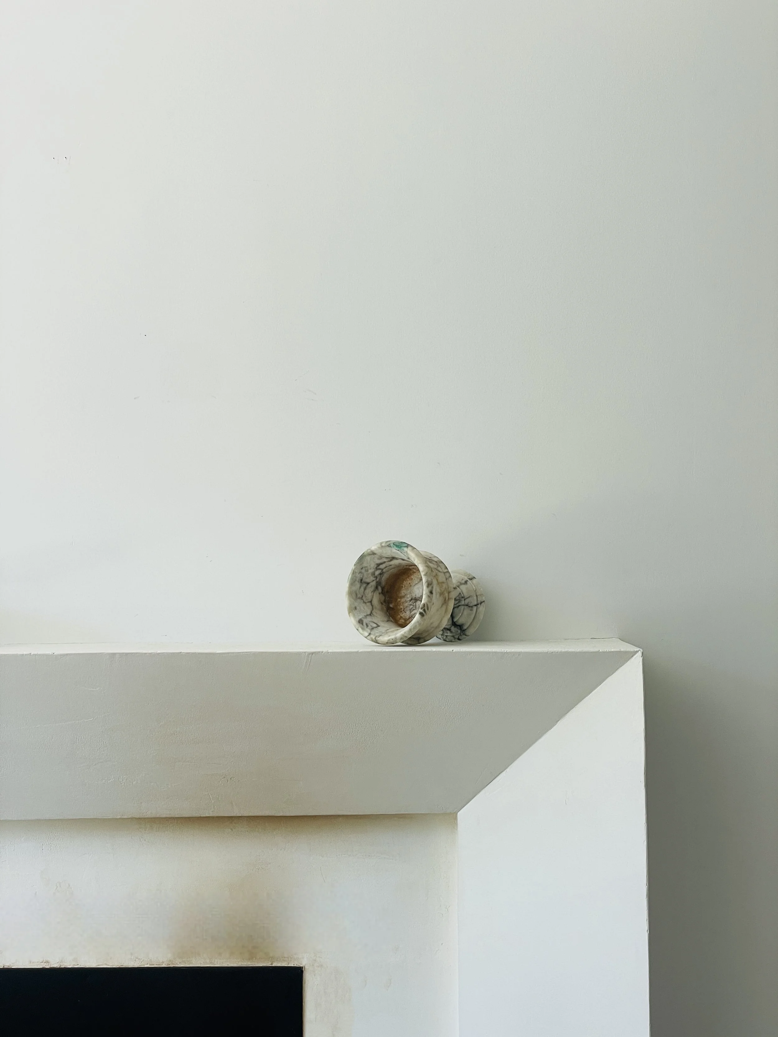 MATERI(A)NTIQUES MEDIUM FOOTED MARBLE VESSEL(7).jpg