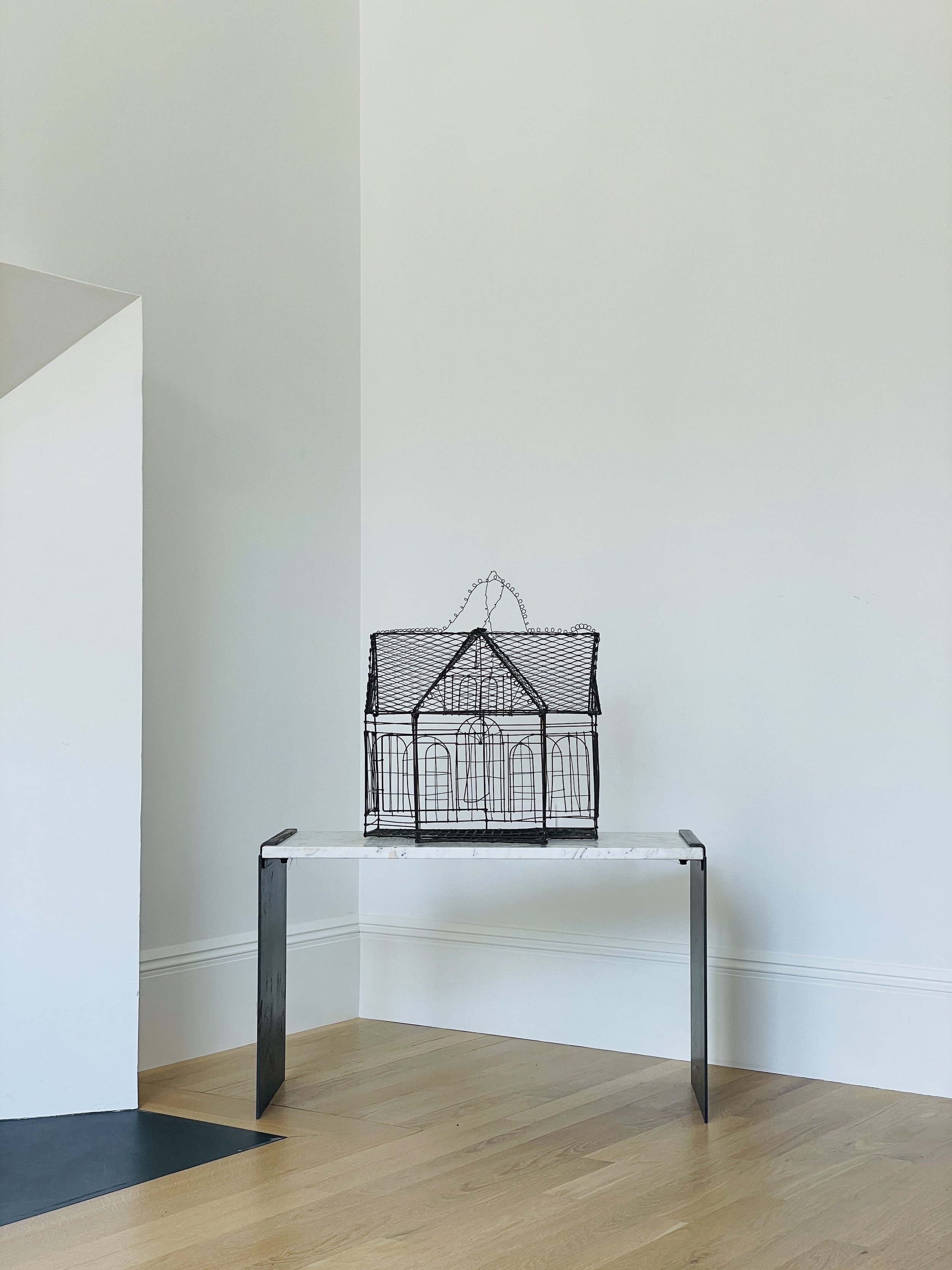 MATERI(A)NTIQUES MEDIUM PRIMITIVE WIRE HOUSE BIRDCAGE(13).jpg