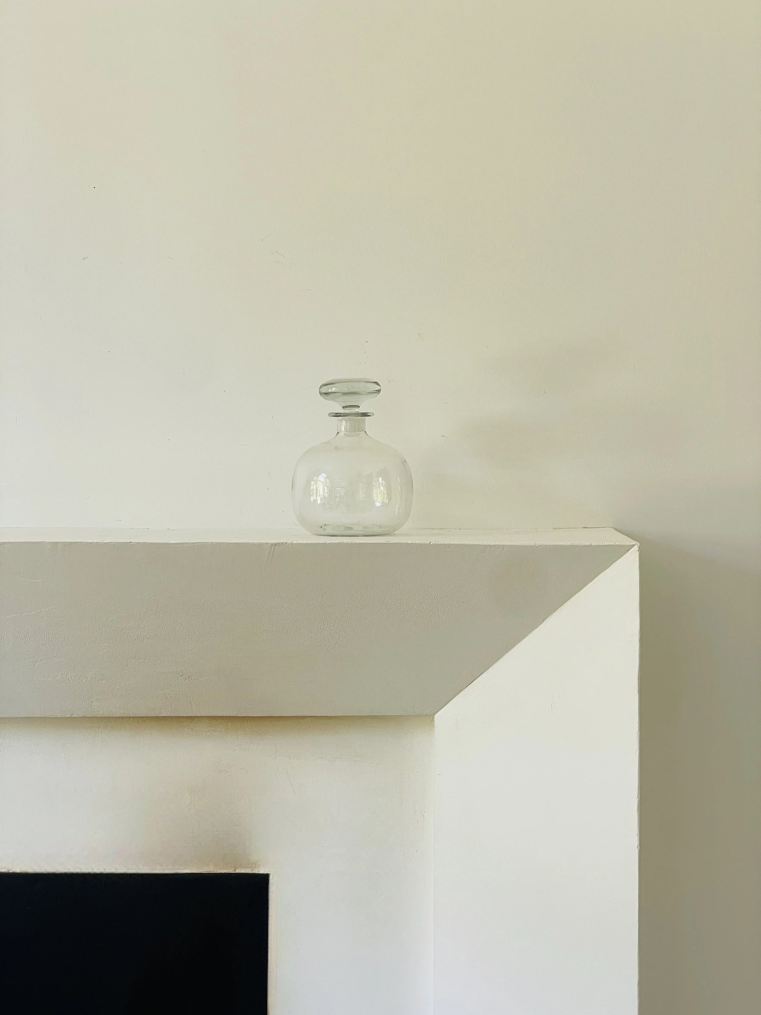 MATERI(A)NTIQUES SMALL ROUND BLOWN GLASS DECANTER WITH BLOWN GLASS STOPPER.jpg