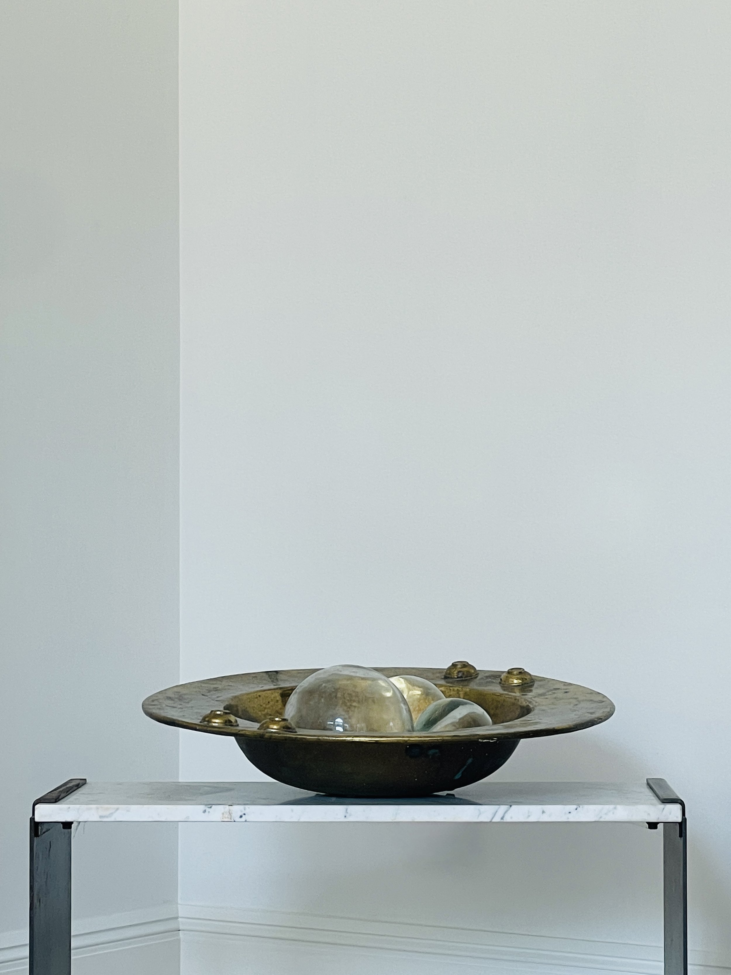 MATERI(A)NTIQUES LARGE BRASS BOWL(5).jpg