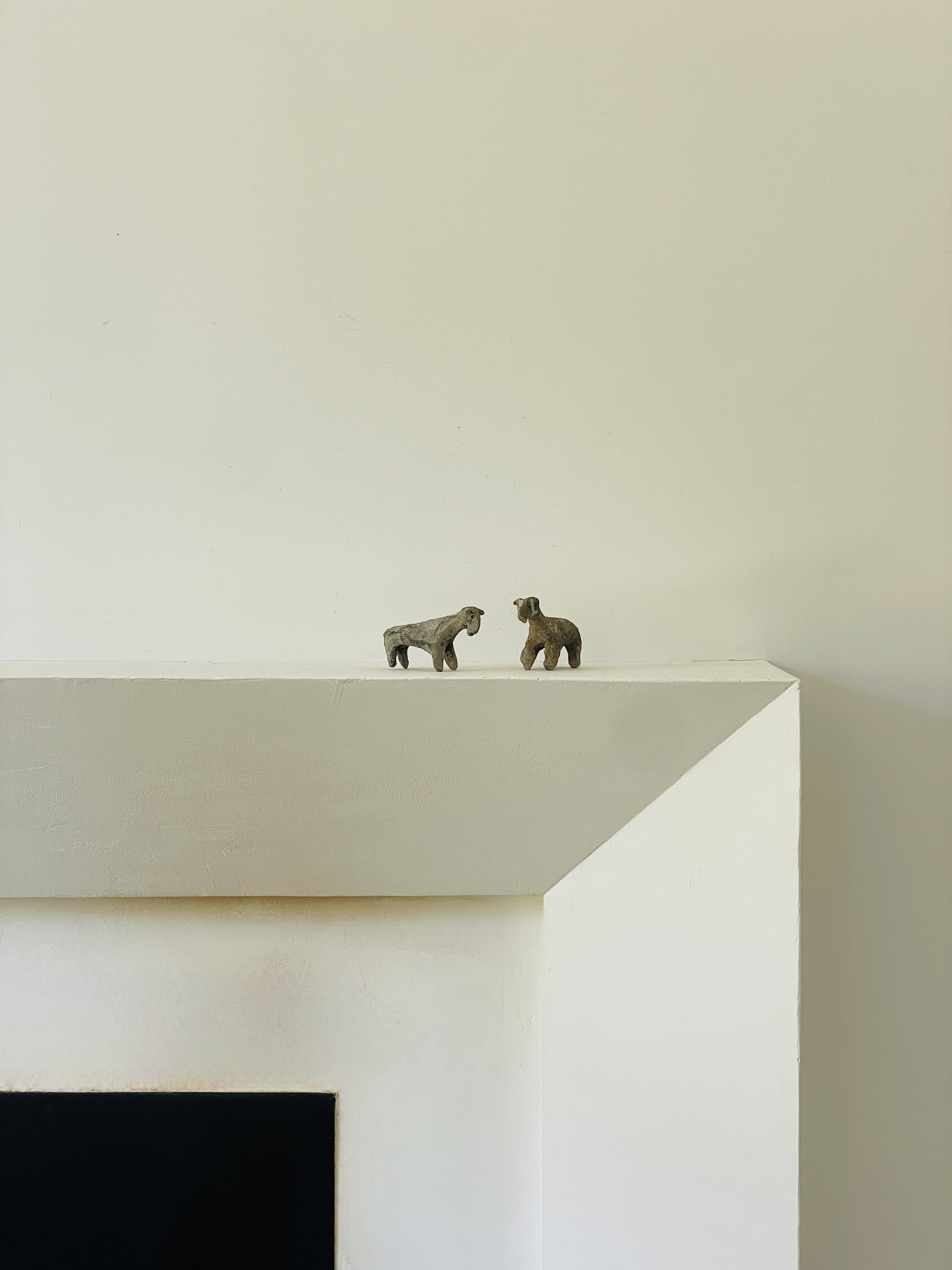 MATERI(A)NTIQUES SMALL RUSTIC CERAMIC FARM ANIMAL SET.jpg