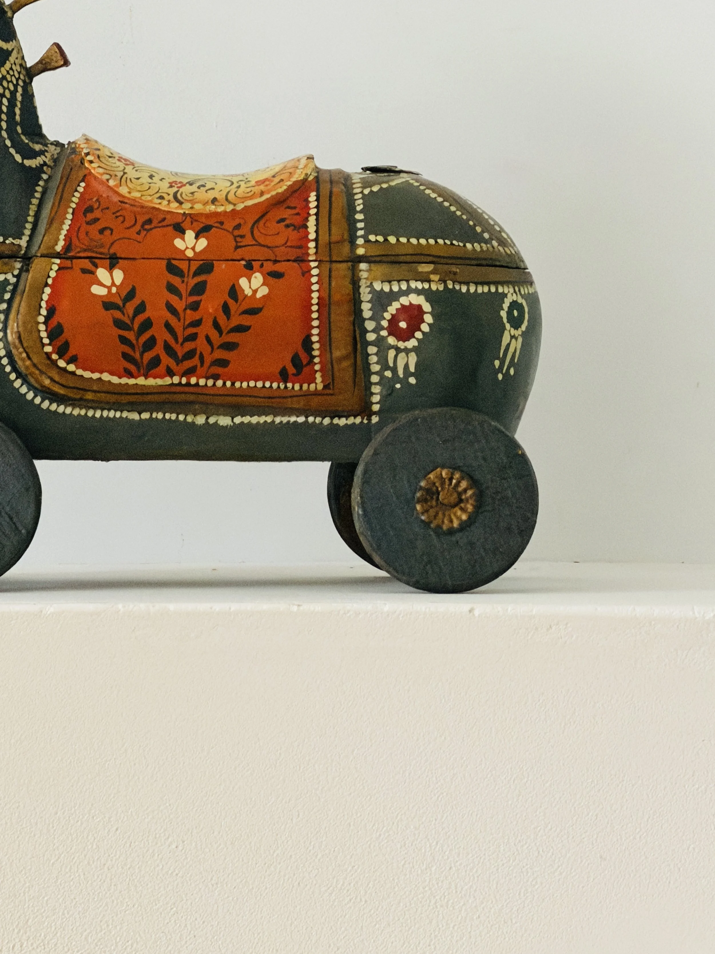 MATERI(A)NTIQUES PAINTED WOOD RAJASTHANI SPICE HORSE.6.jpg