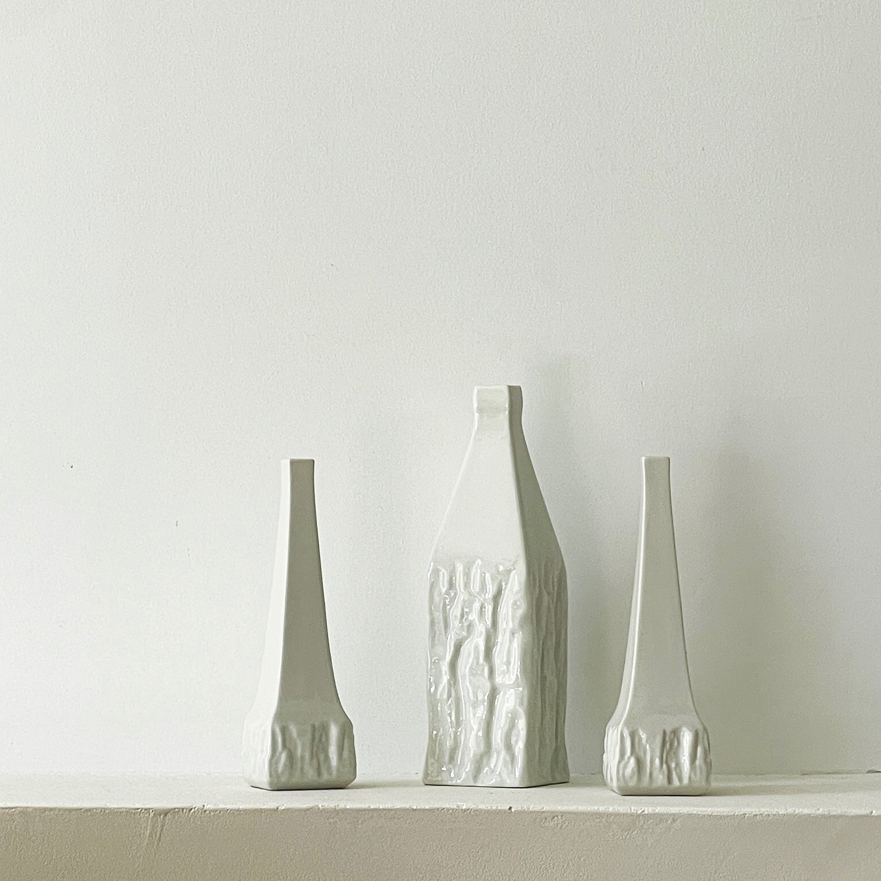 MATERI%28A%29NTIQUES+SET+OF+2+SMALL+AND+ONE+MEDIUM+GERMAN+PORCELAIN+SQUARE+BUD+VASES%283%29.jpg