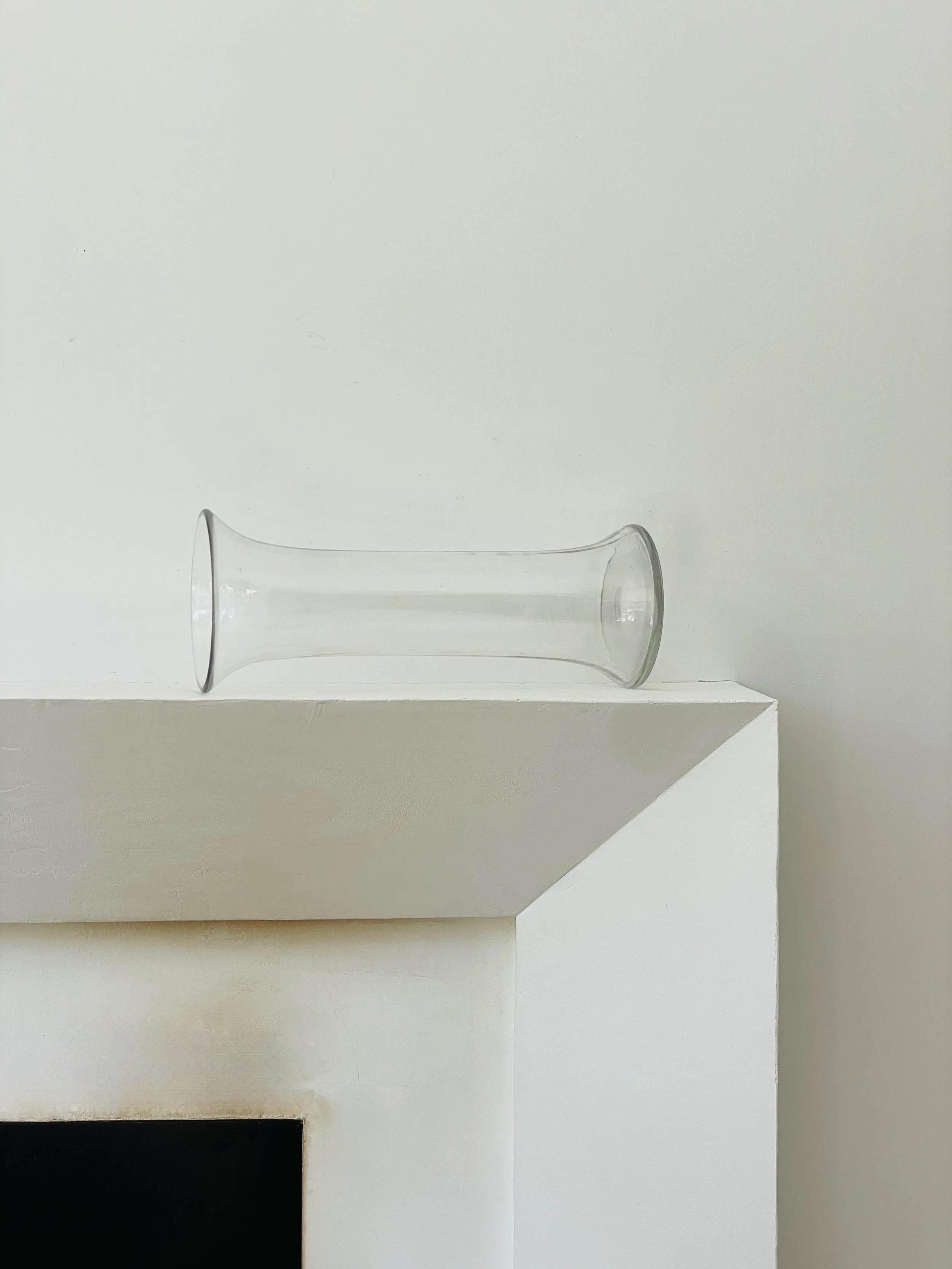 MATERI(A)NTIQUES TALL CLEAR BLOWN GLASS VASE WITH FOOT AND LIP(2).jpg