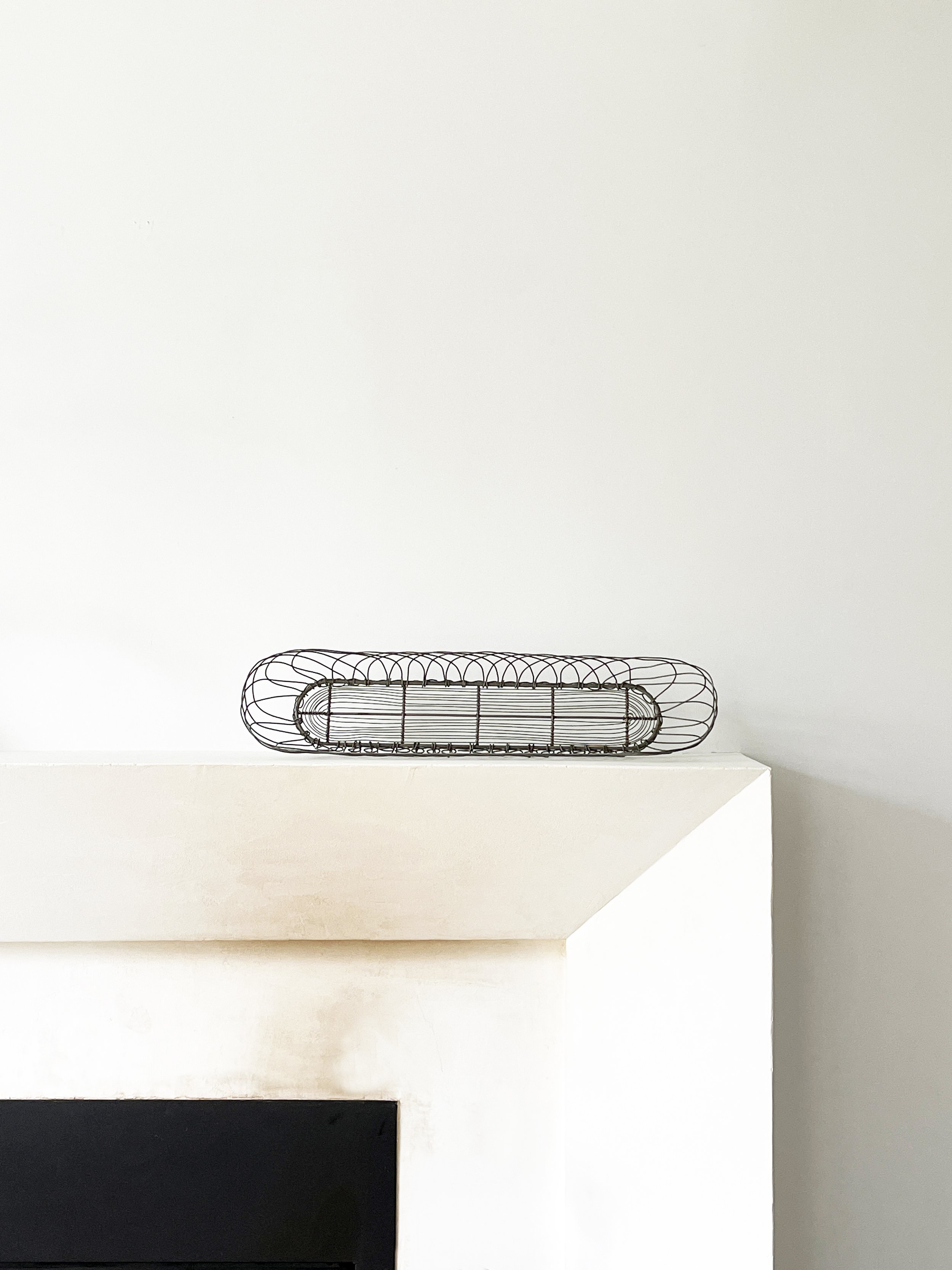 MATERI(A)NTIQUES MEDIUM PRIMITIVE LONG WIRE BASKET(2).jpg