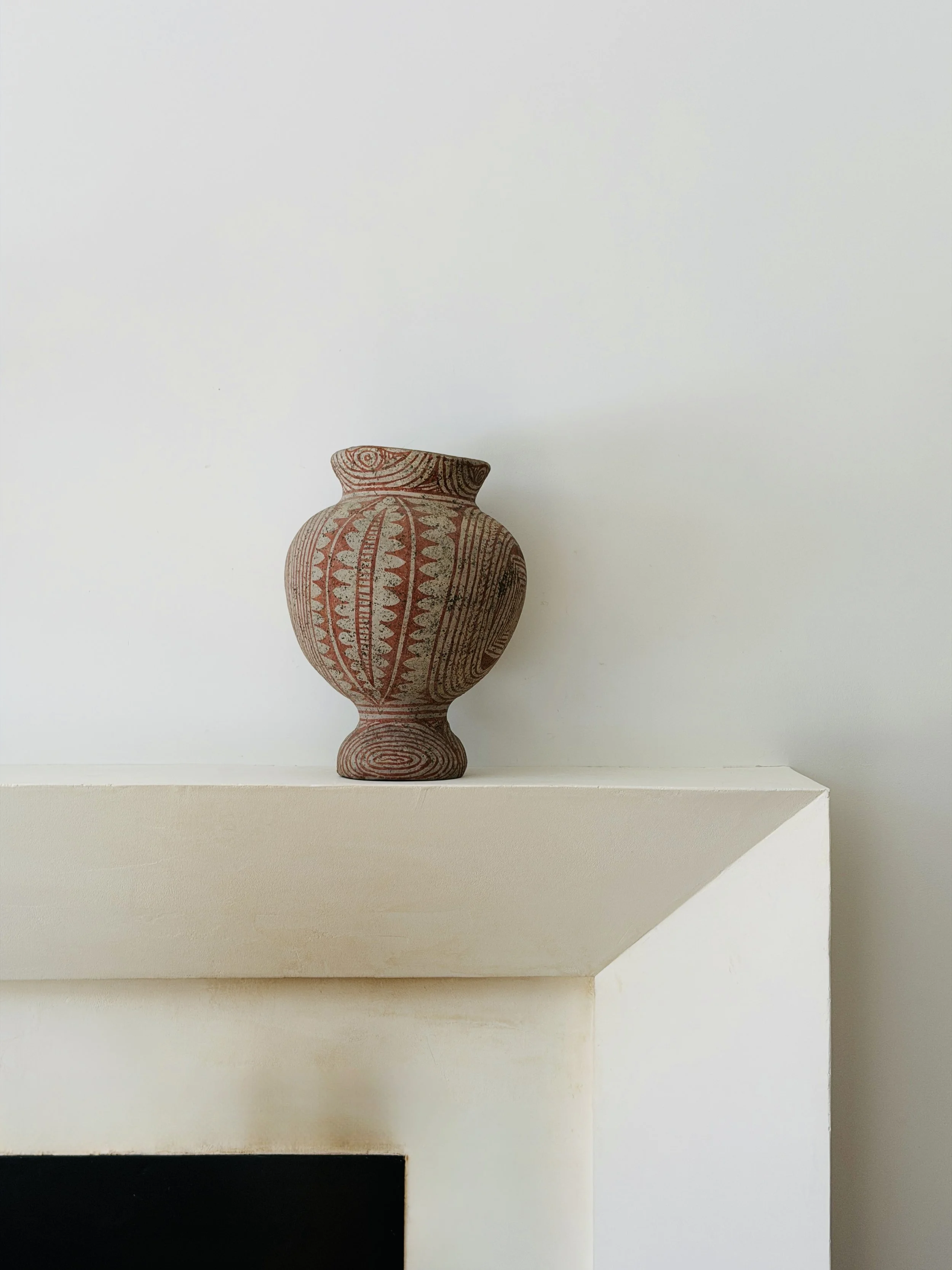 MATERI(A)NTIQUES MEDIUM THAI FOOTED VESSEL WITH WIDE MOUTH AND PATTERN.jpg