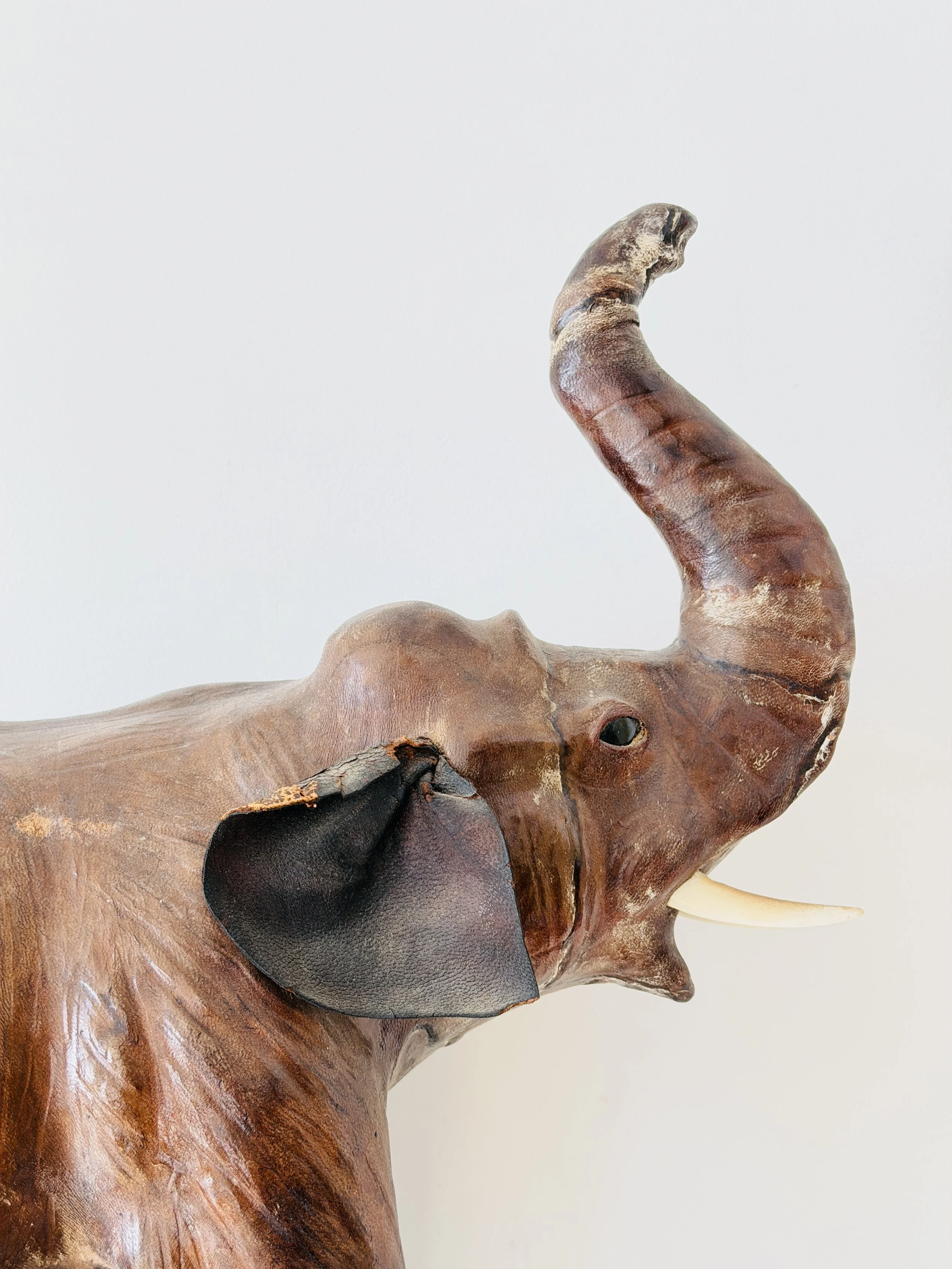 MATERI(A)NTIQUES LARGE DARK BROWN LEATHER ELEPHANT FIGURINE(6).jpg