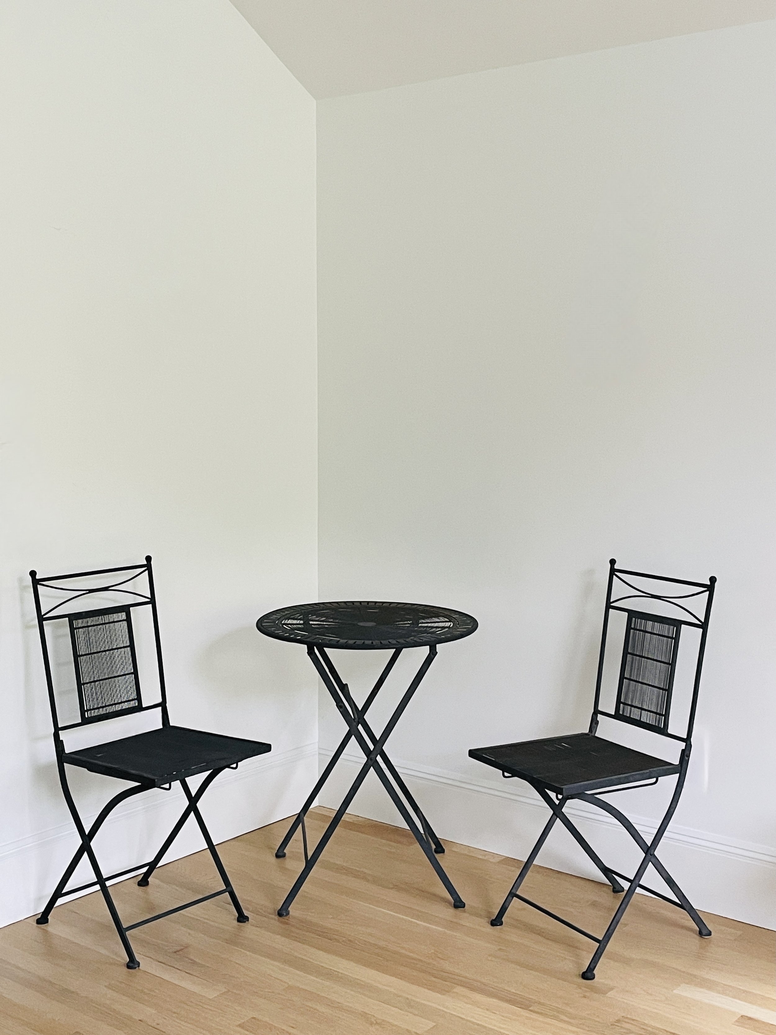 MATERI(A)NTIQUES OUTDOOR BLACK WIRE BISTRO TABLE AND CHAIRS SET(2).jpg