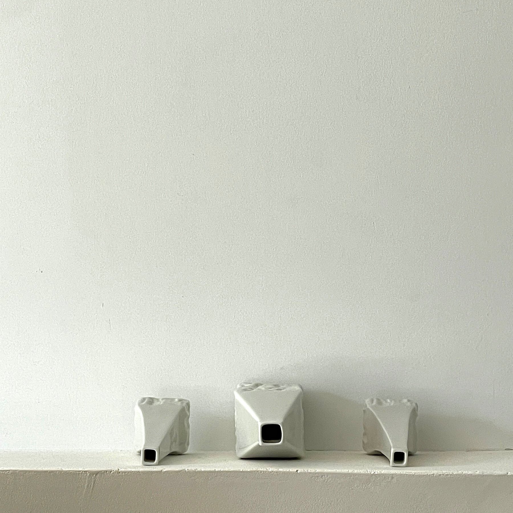 MATERI%28A%29NTIQUES+SET+OF+2+SMALL+AND+ONE+MEDIUM+GERMAN+PORCELAIN+SQUARE+BUD+VASES%282%29.jpg