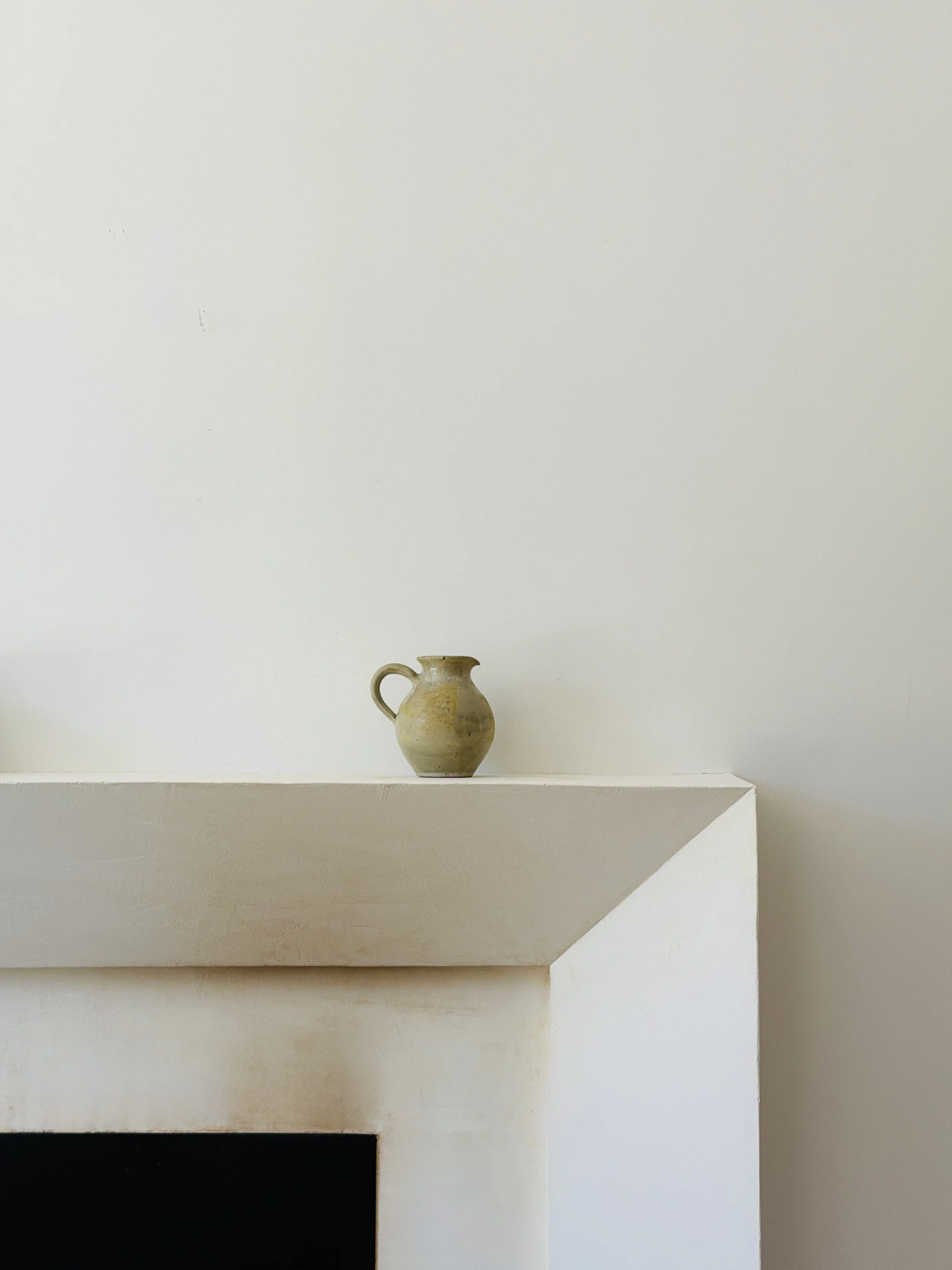 MATERI(A)NTIQUES SET OF SMALL ROUND GREIGE STUDIO POTTERY TEAPOT AND MATCHING PITCHER LID 492-A(9).jpg
