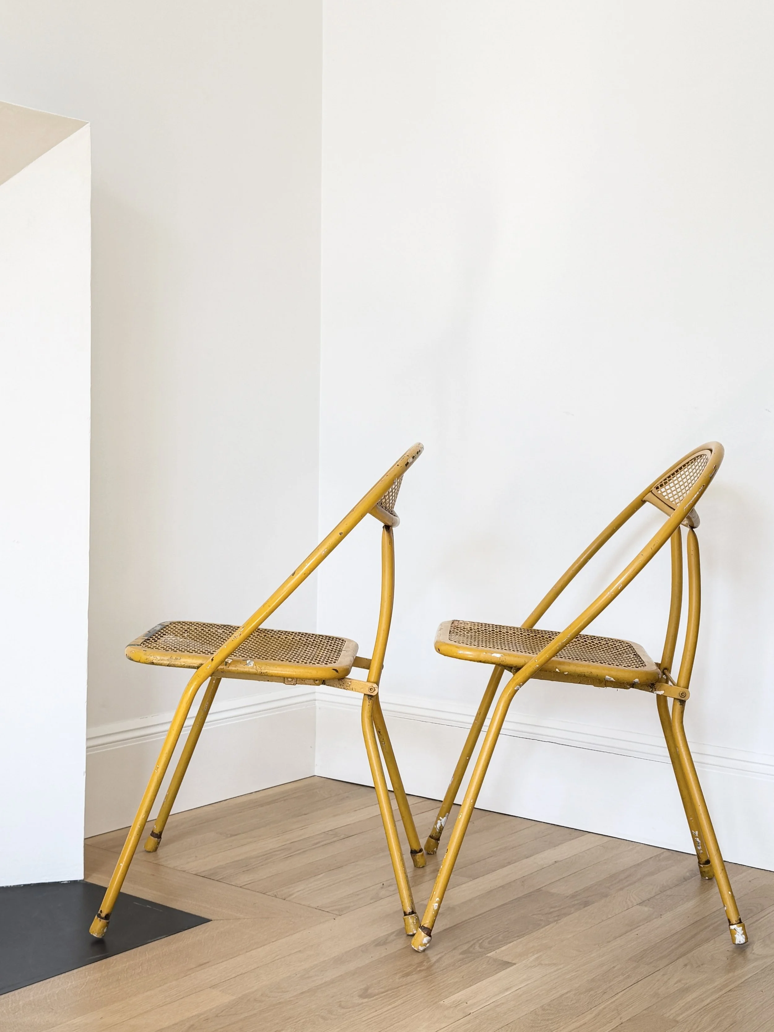 MATERI(A)NTIQUES TUMERIC MID CENTURY MODERN FOLDING OUTDOOR SIDE CHAIRS 438-A(3).jpg