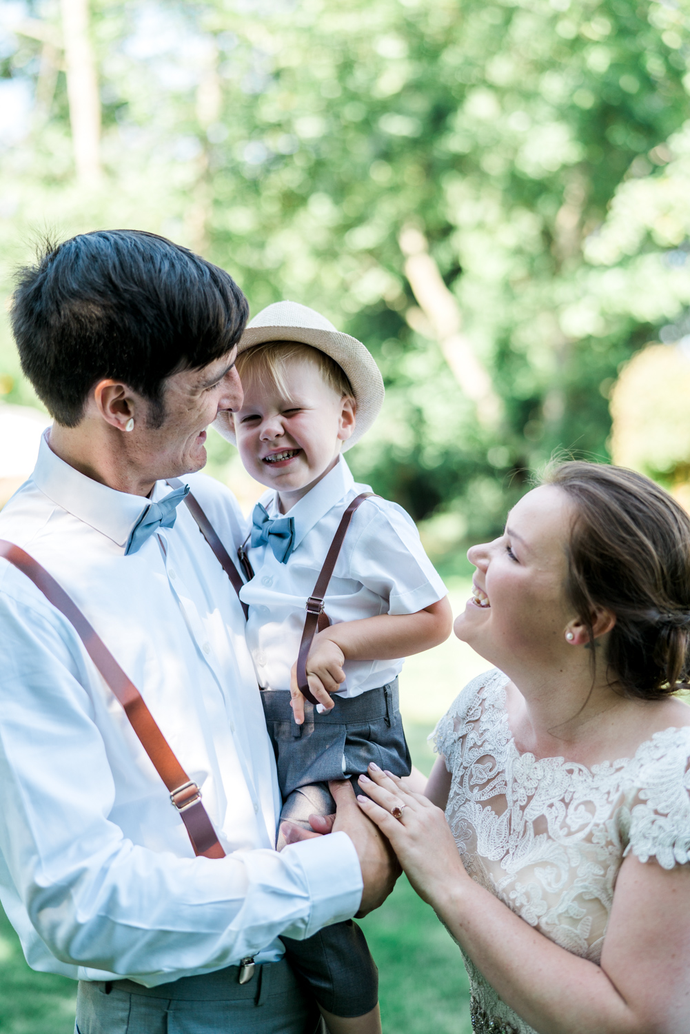 April Yentas Photography - Hannah & Ian-27.jpg