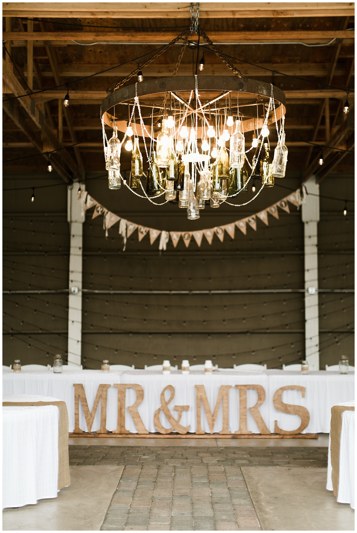 Rustic Chic Wedding | PNW wedding photographer 