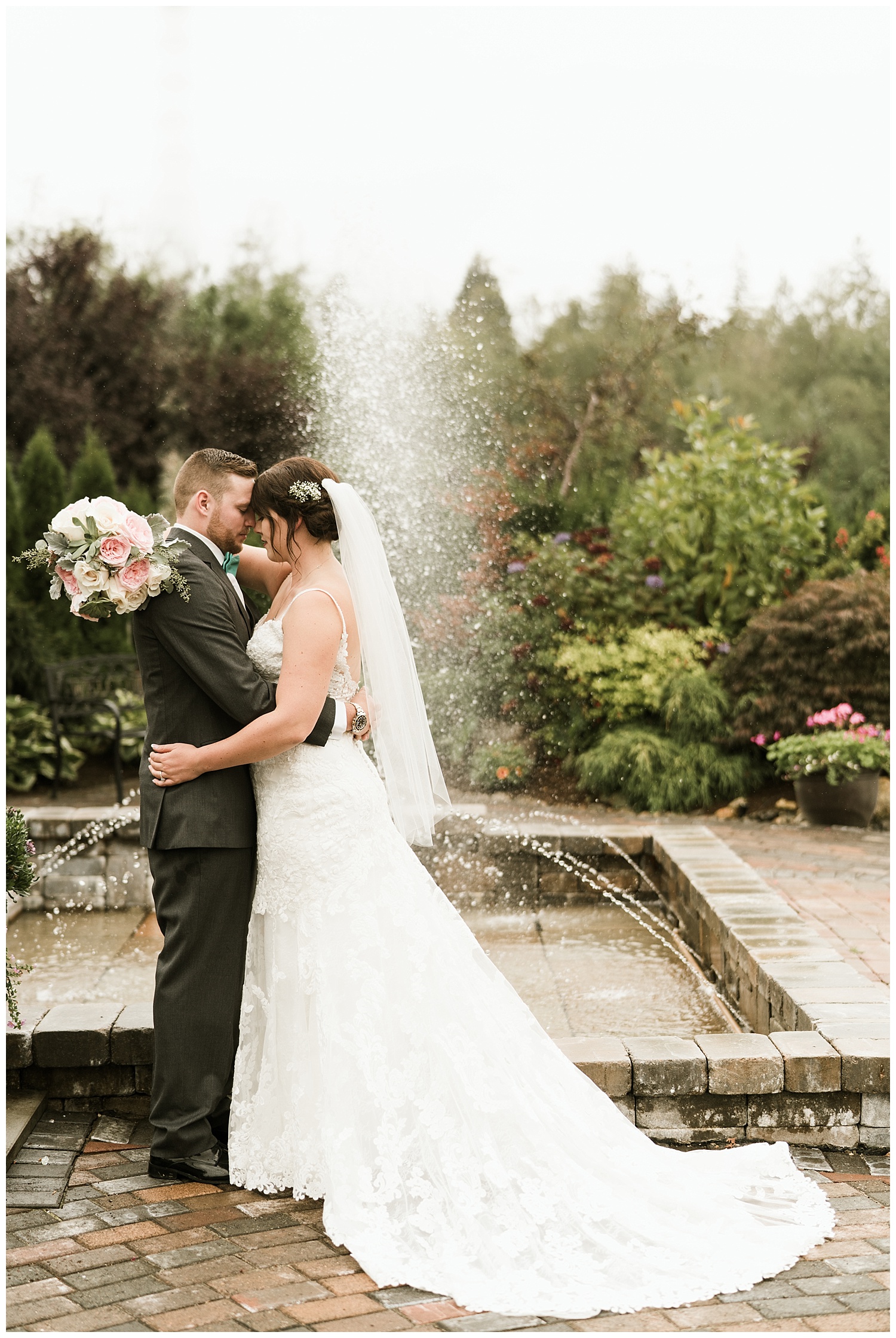 Rustic Chic Wedding | Bride and Groom Portraits | PNW wedding photographer 