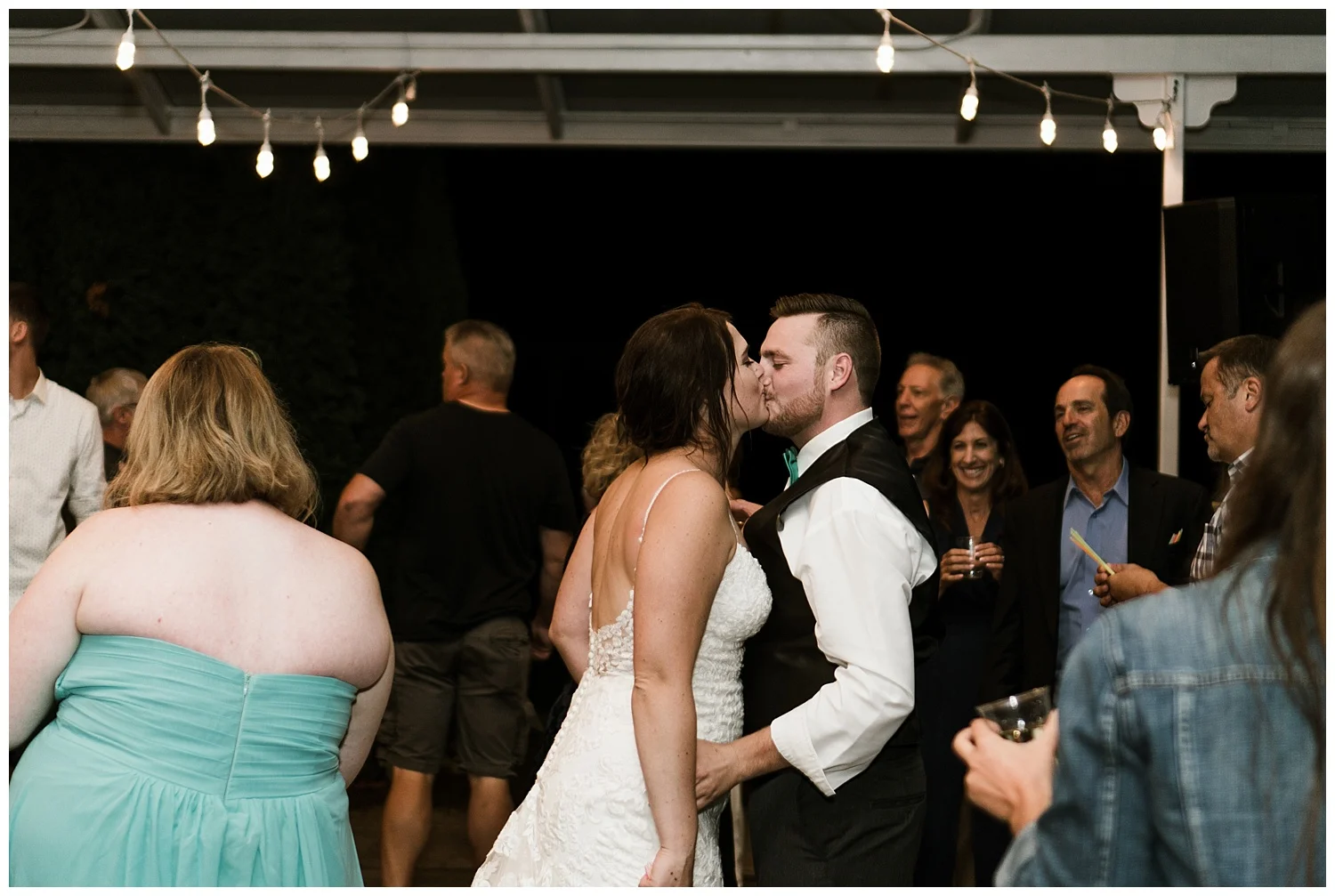 Rustic Chic Wedding | wedding day reception events | PNW wedding photographer